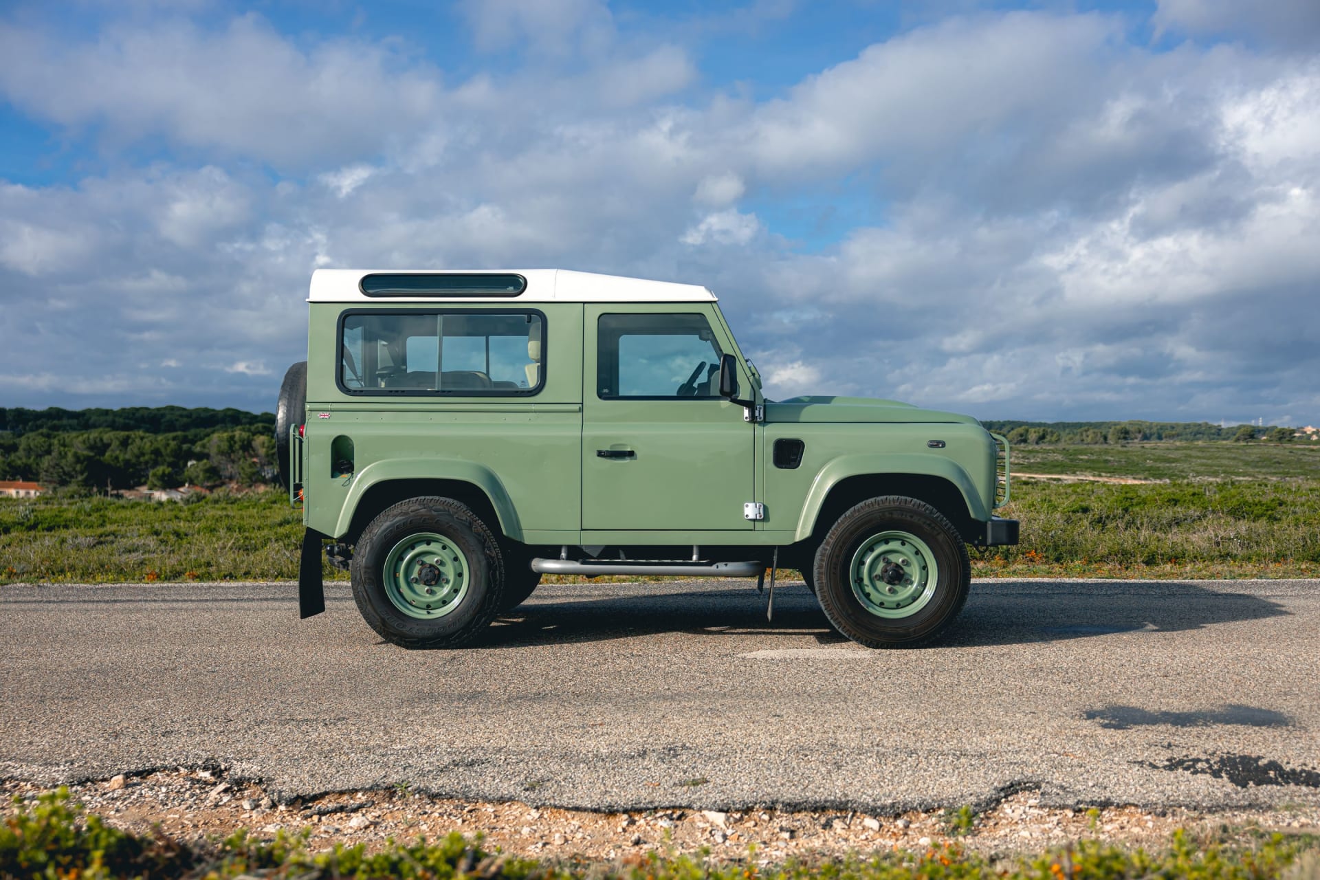 Land Rover Defender Heritage Edition