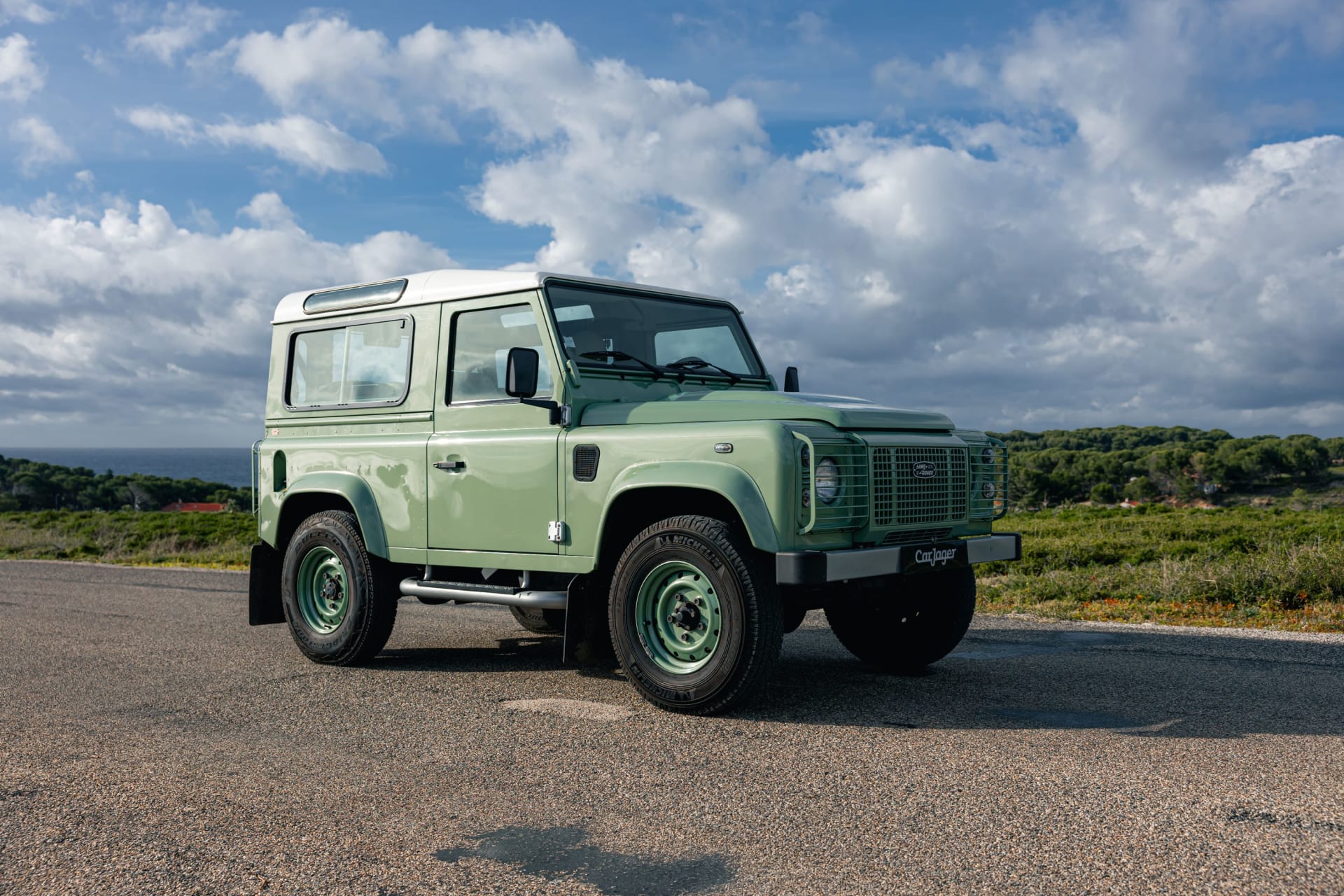 Land Rover Defender Heritage Edition