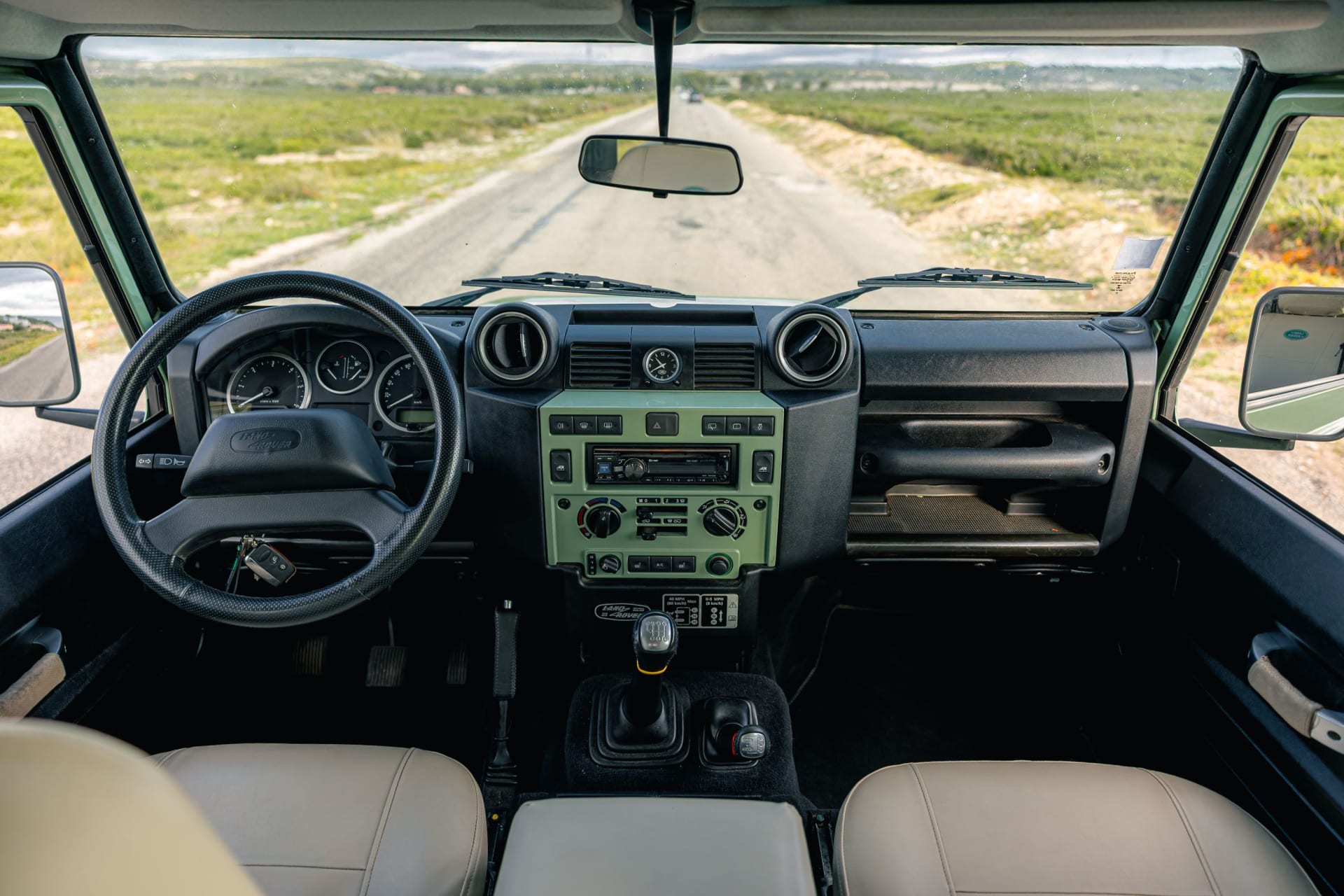 Land Rover Defender Heritage Edition