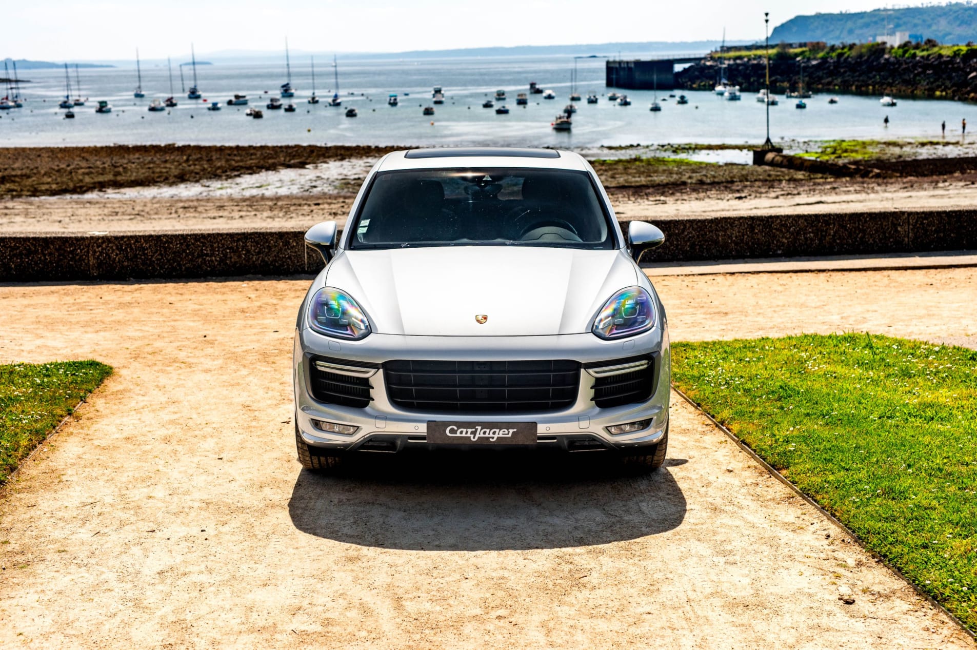 PORSCHE Cayenne GTS 2015