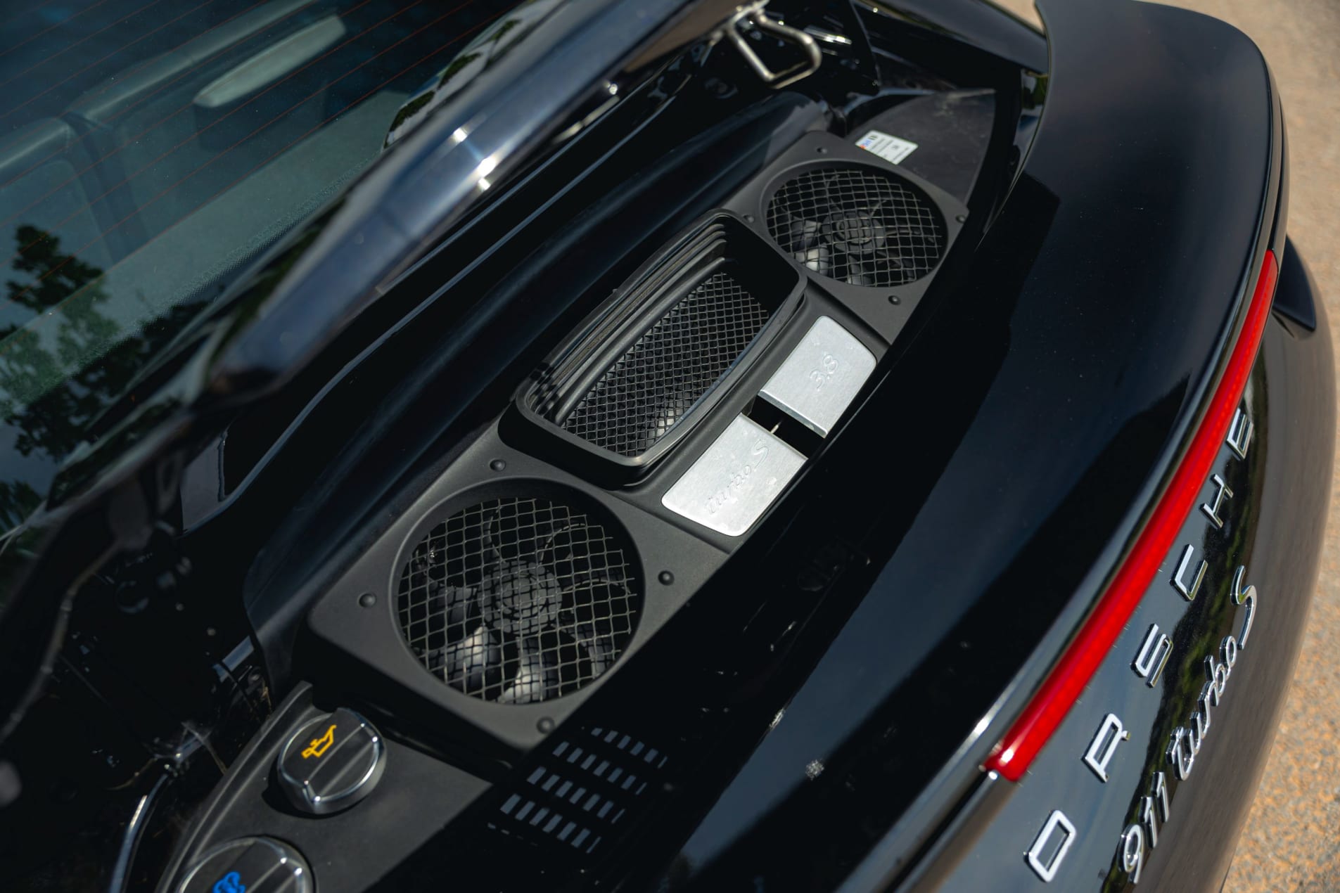 PORSCHE 911 991.2 Turbo S 2016