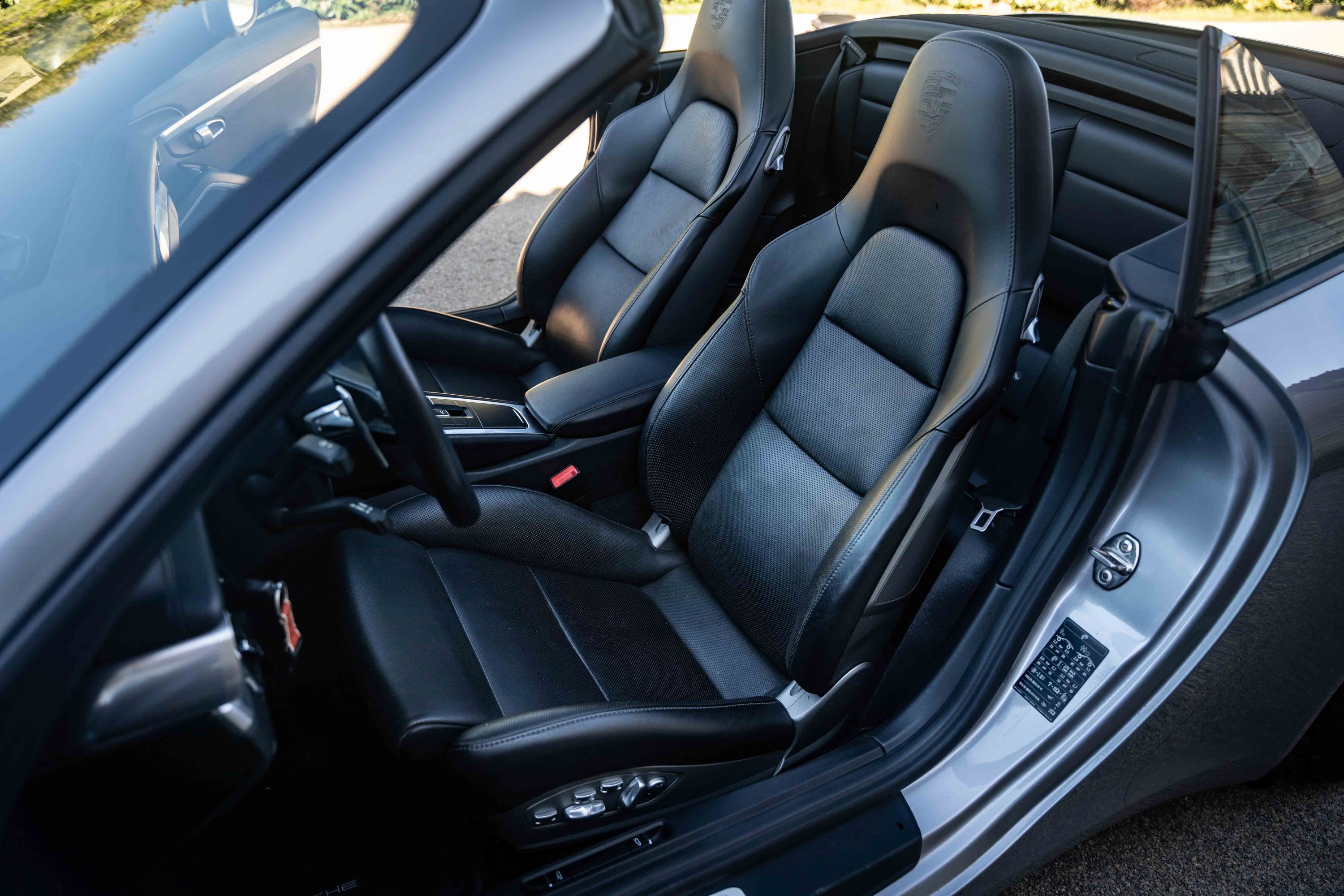 PORSCHE 911 991.2 Carrera S 2016 used interior (1)