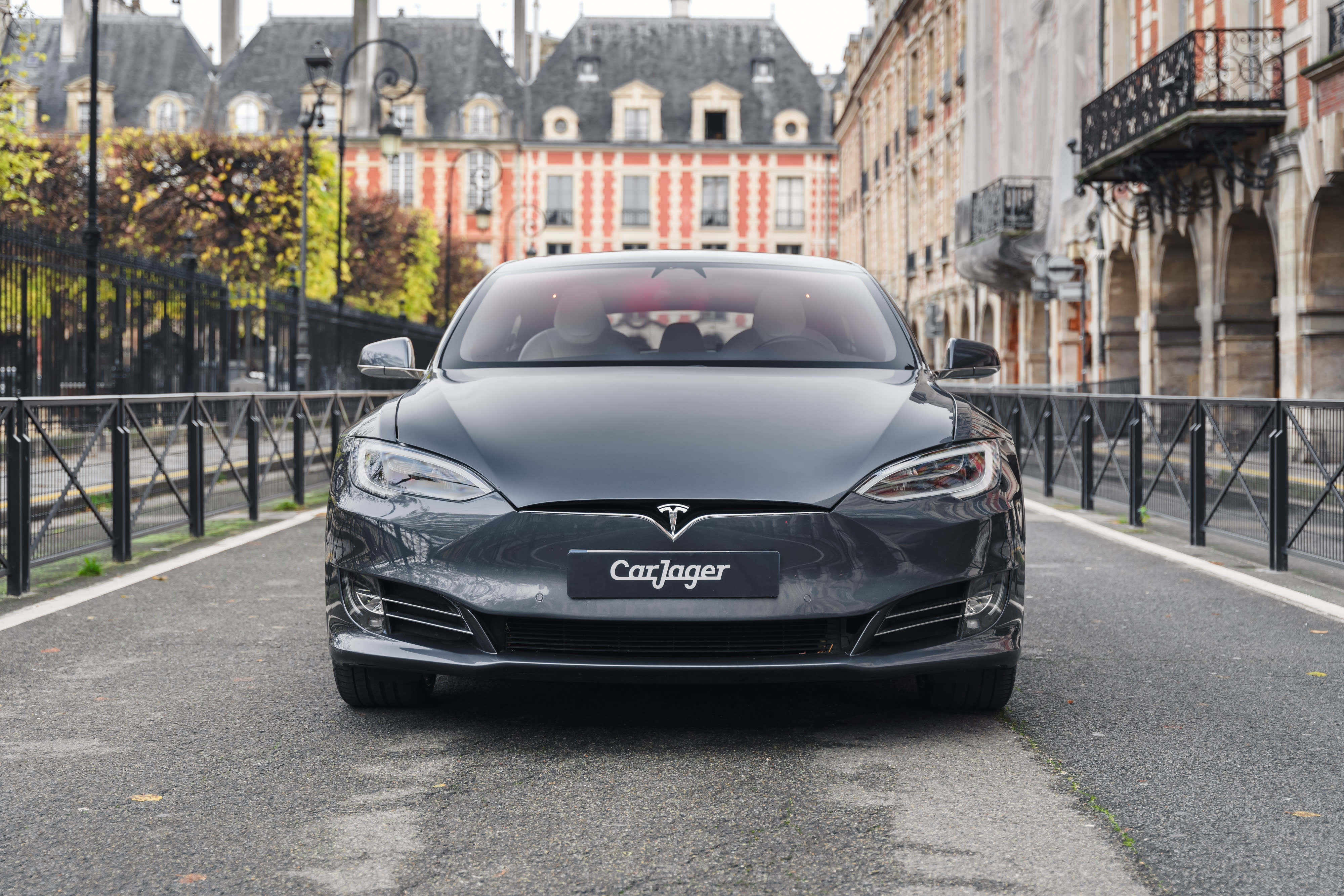 Tesla Model S Long Range