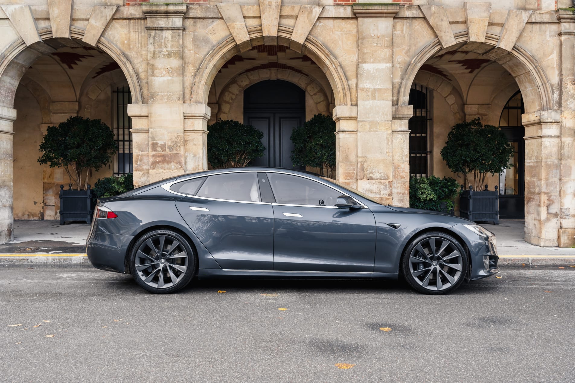 TESLA Model s Long Range 2020