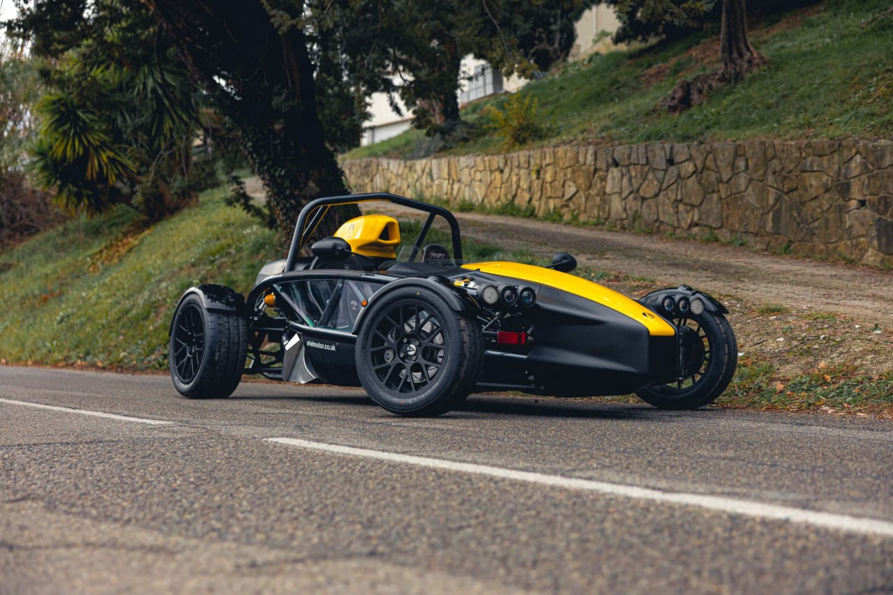 CJVGT2101261328PIS-exteriors-NfbkKkjUFdERXKkyns8Ud-atom-4