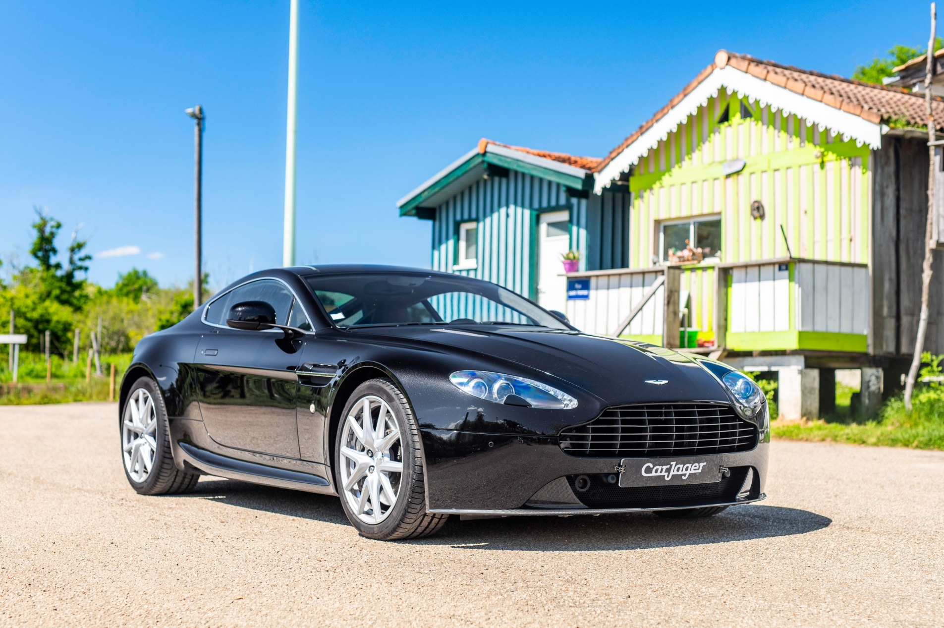 Photo ASTON MARTIN V8 vantage 2013