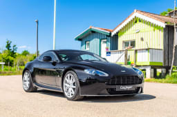 ASTON MARTIN V8 vantage 2013