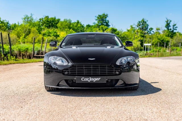 Aston Martin V8 Vantage