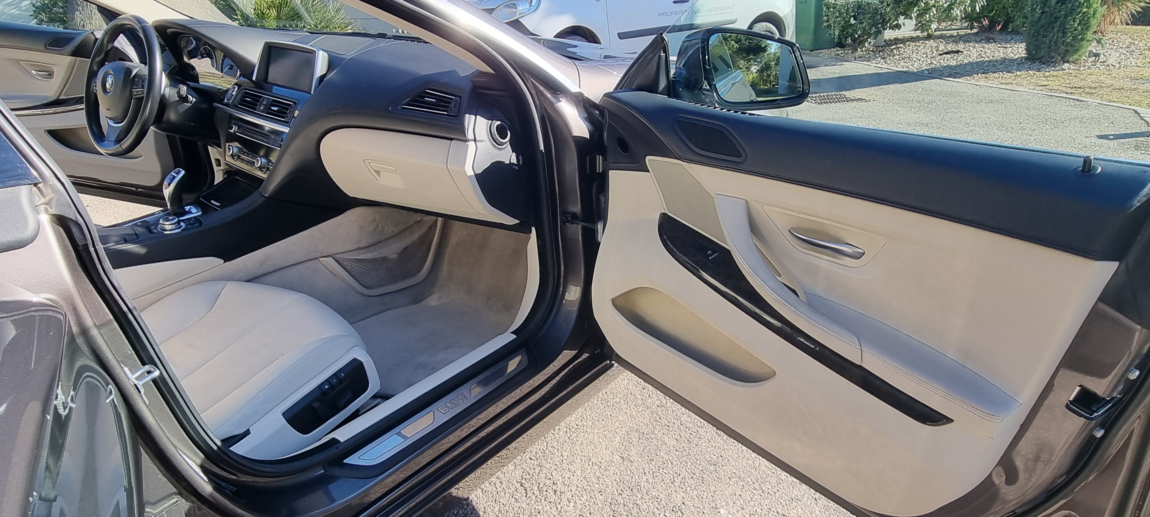 BMW Série 6 F06 Gran Coupé 2012 used interior (1)