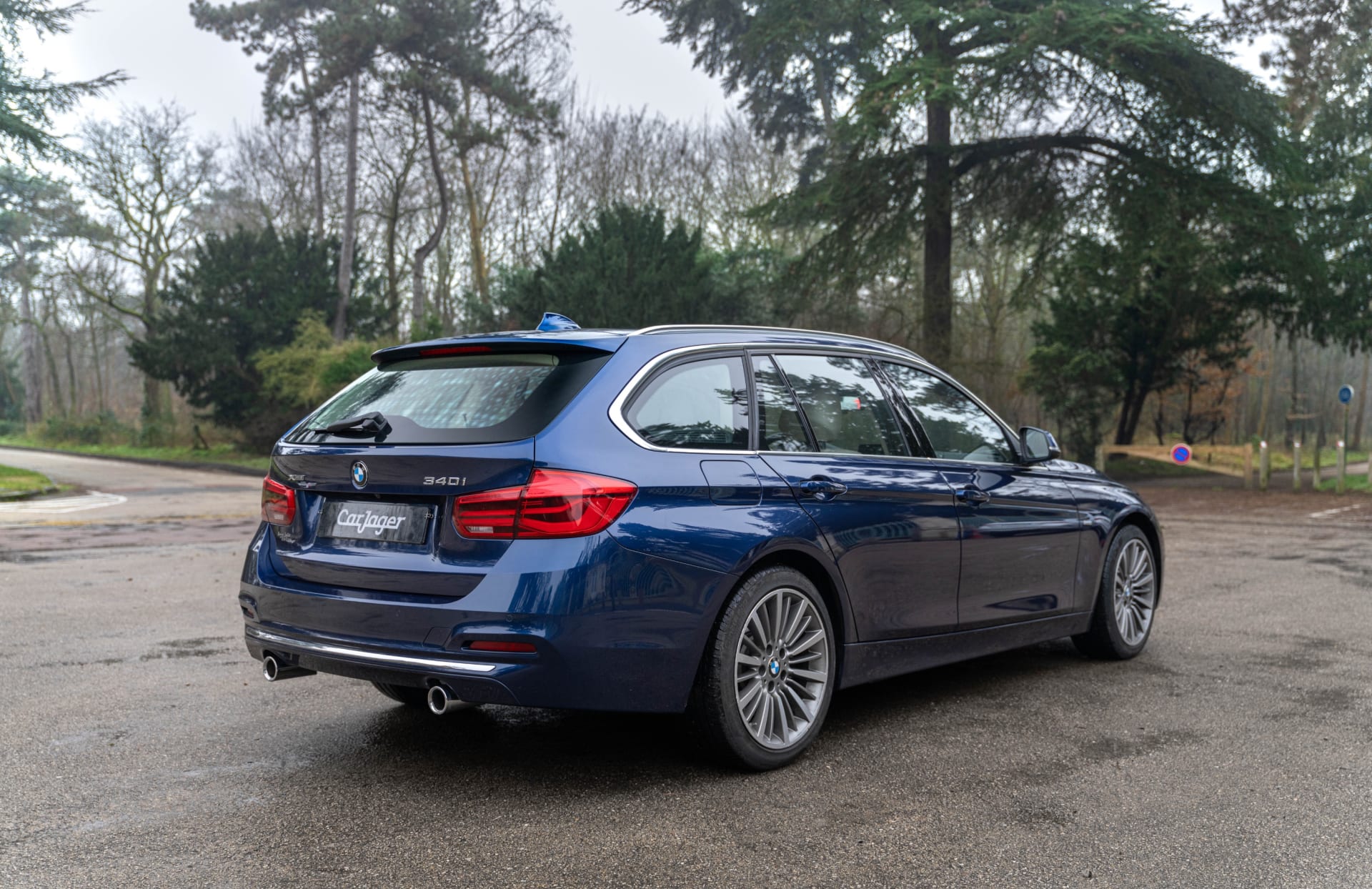 Bmw Série 3  Drive Touring Luxury