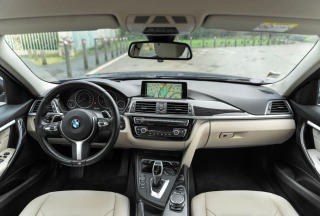 Bmw 340i X Drive Touring Luxury