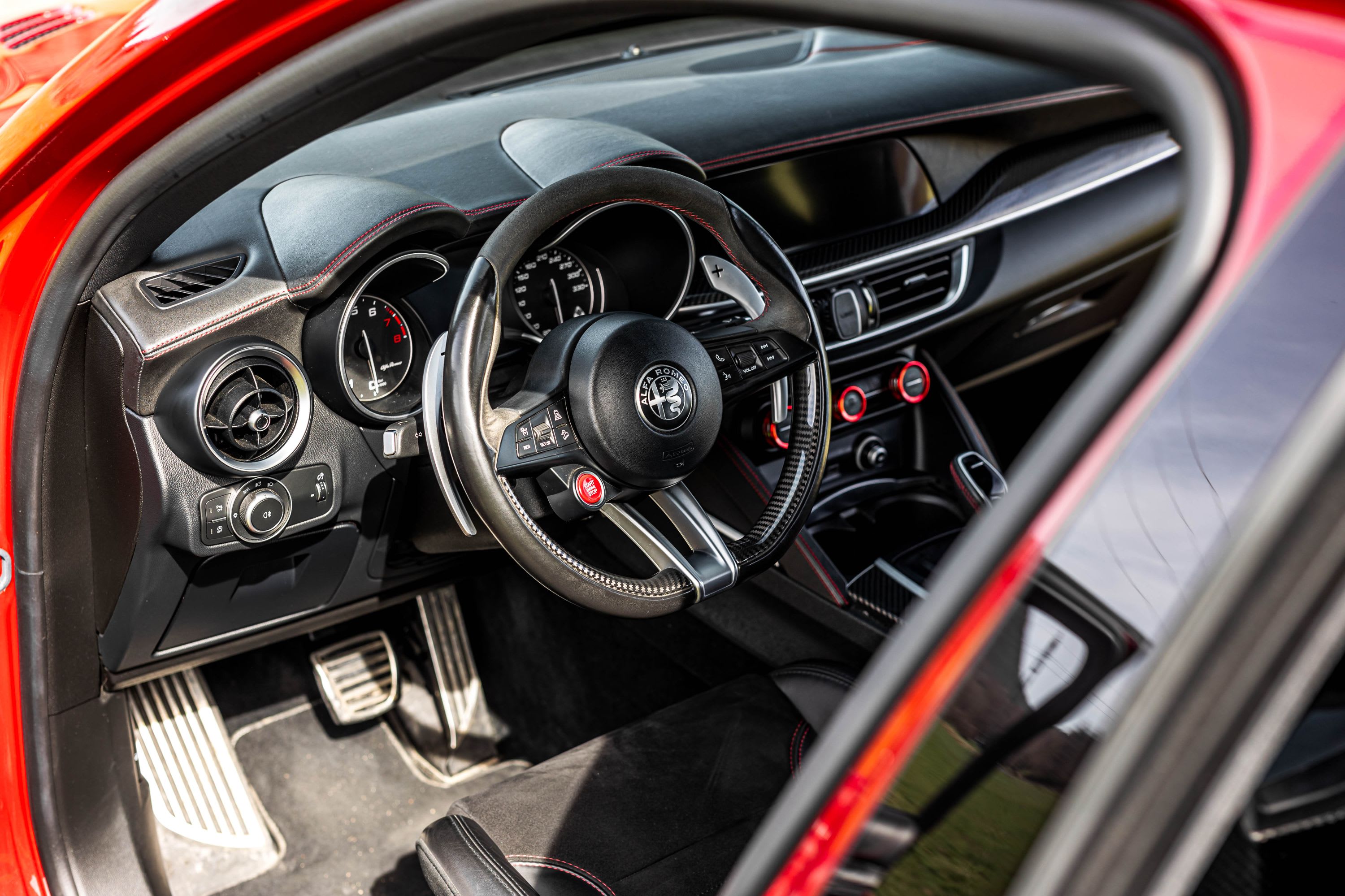 ALFA ROMEO Stelvio Quadrifoglio 2017 occasion intérieur (1)