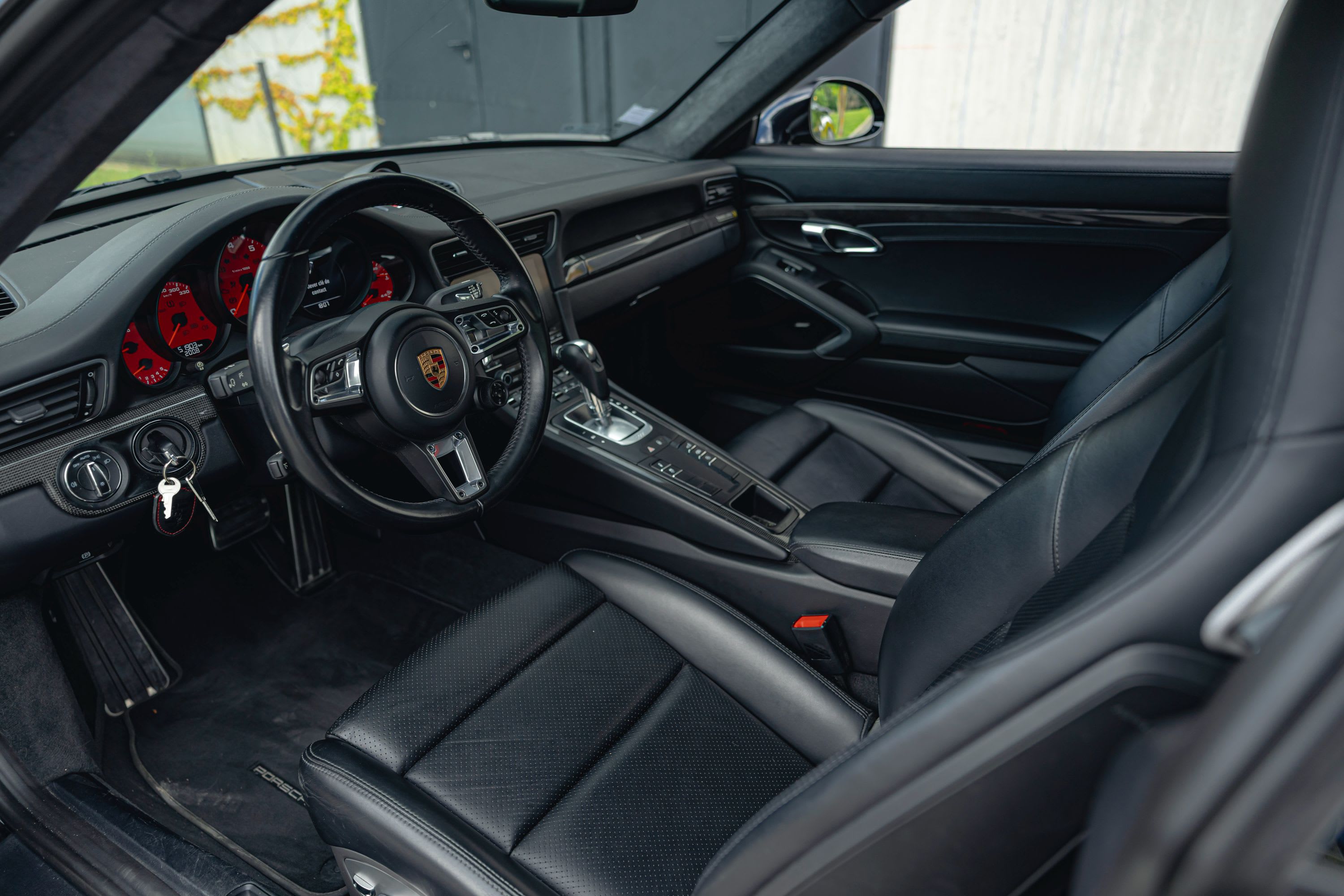 PORSCHE 911 991.2 Carrera 4s 2017 occasion intérieur (1)
