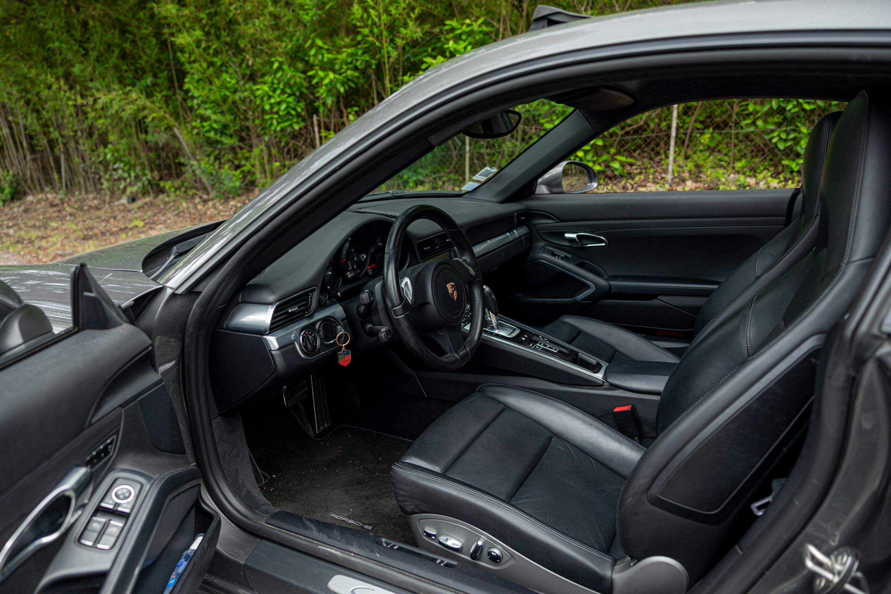 PORSCHE 911 991.1 Carrera 2012 used interior (1)