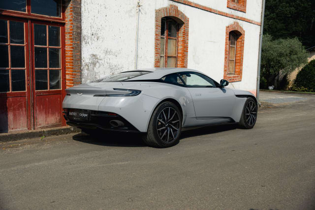 ASTON MARTIN Db11 V8 2018 occasion