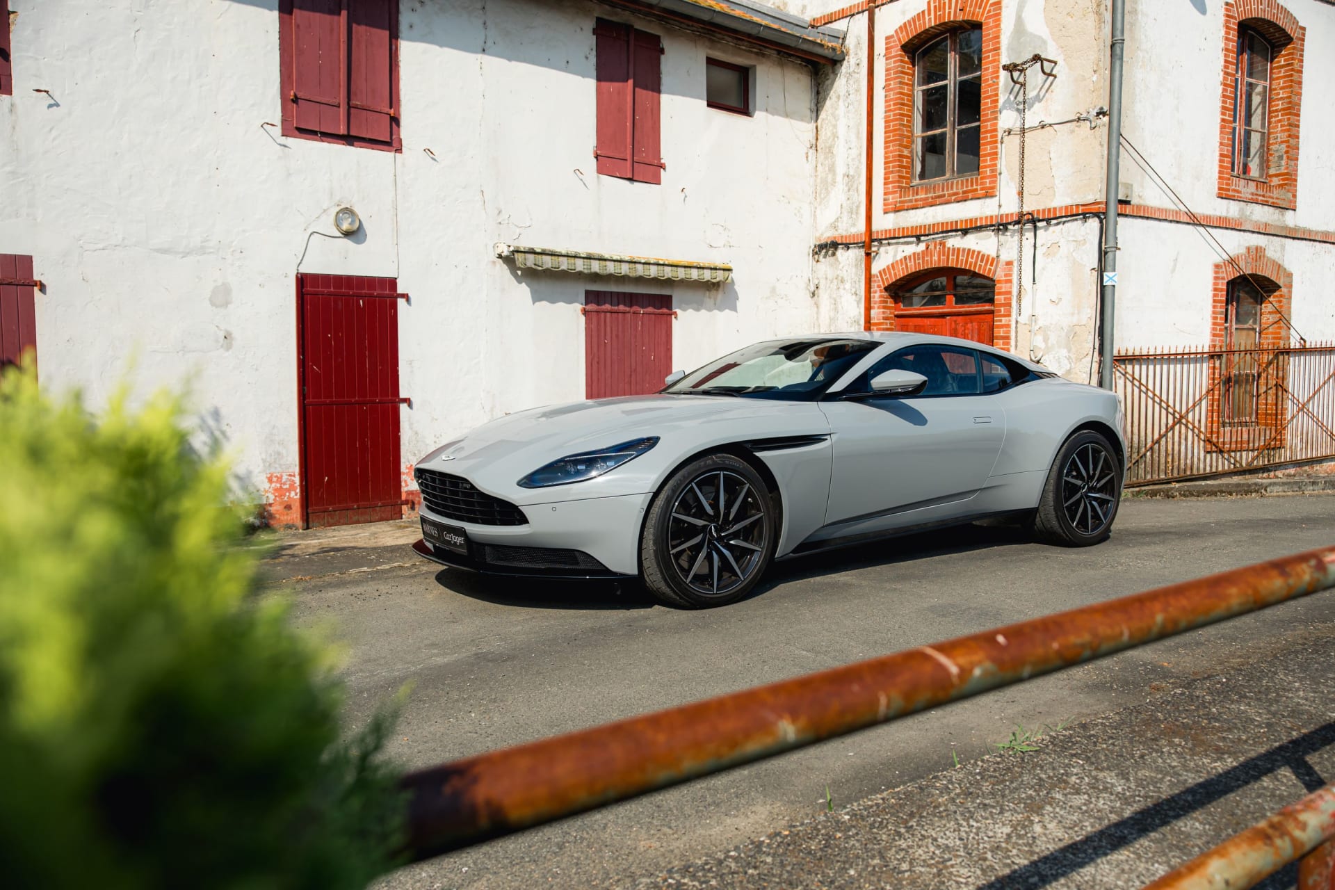 Aston Martin Db11 V8