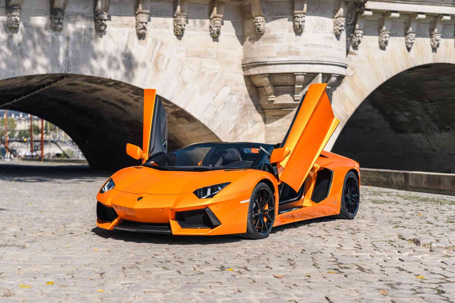 LAMBORGHINI Aventador LP 700 -4 Roadster  2014