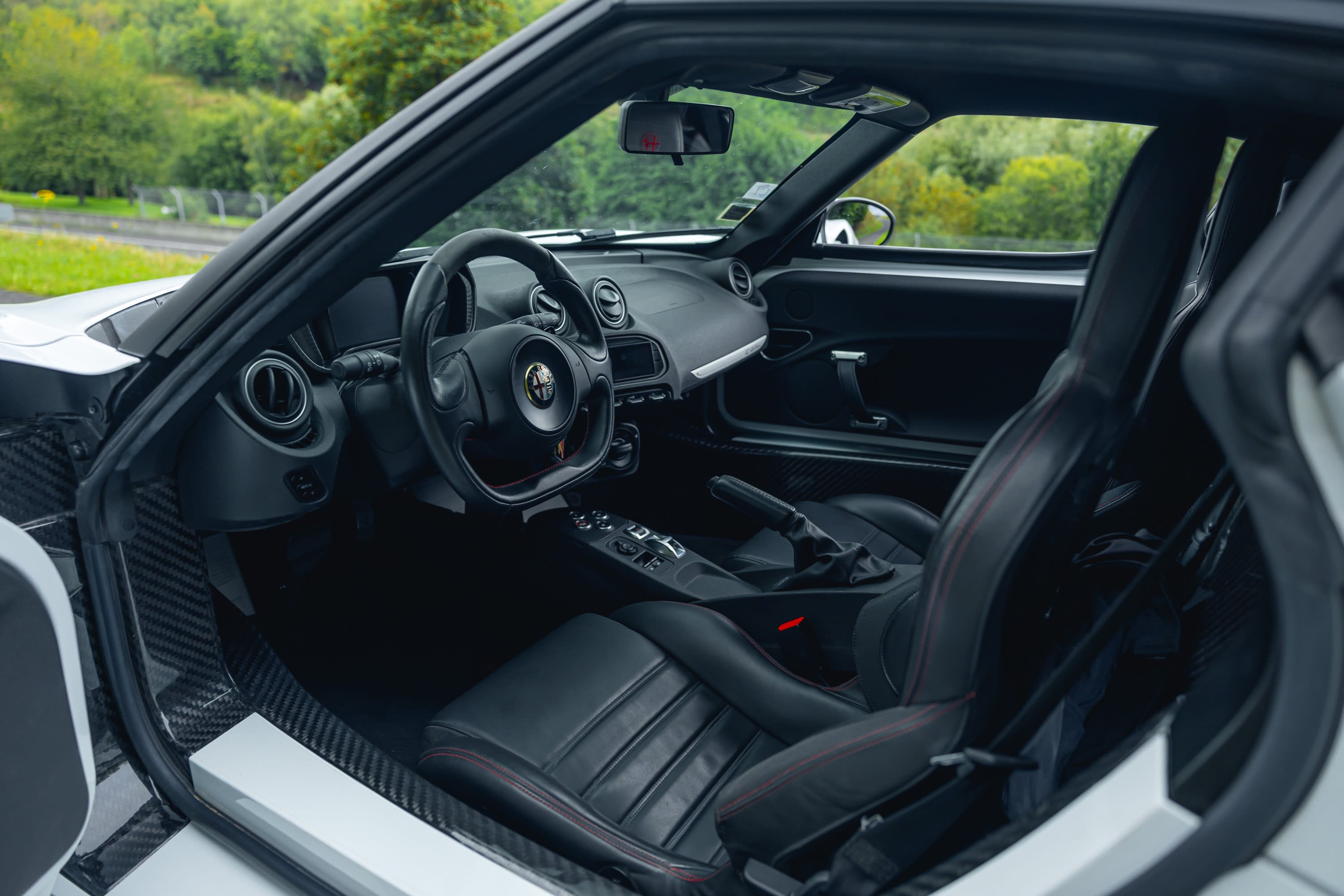 ALFA ROMEO 4c 2014 occasion intérieur (1)