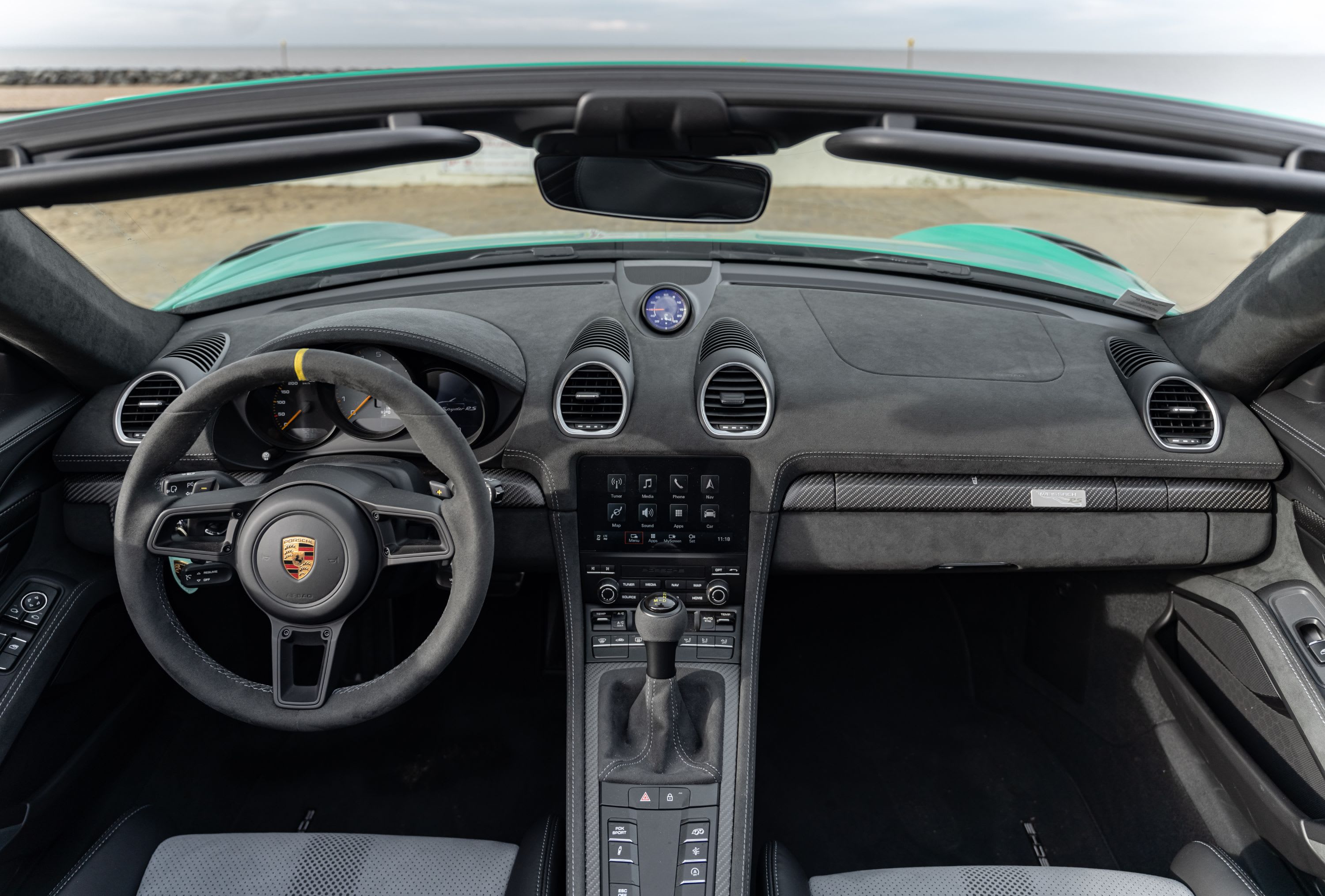 PORSCHE 718 Spyder Rs  2023 occasion intérieur (1)