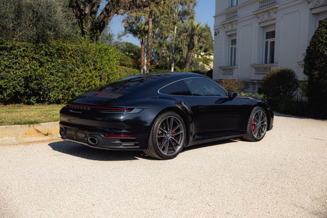 Porsche 911 992.1 Carrera 4s