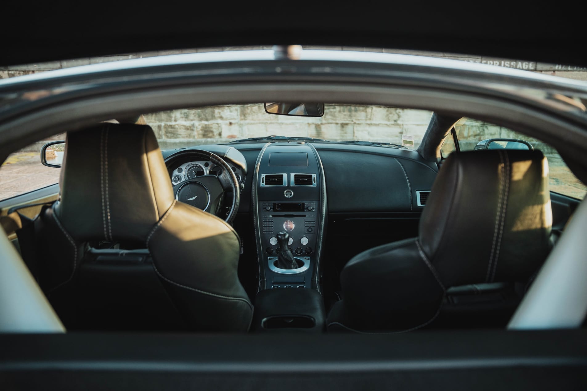 ASTON MARTIN V8 vantage 4.3 2006