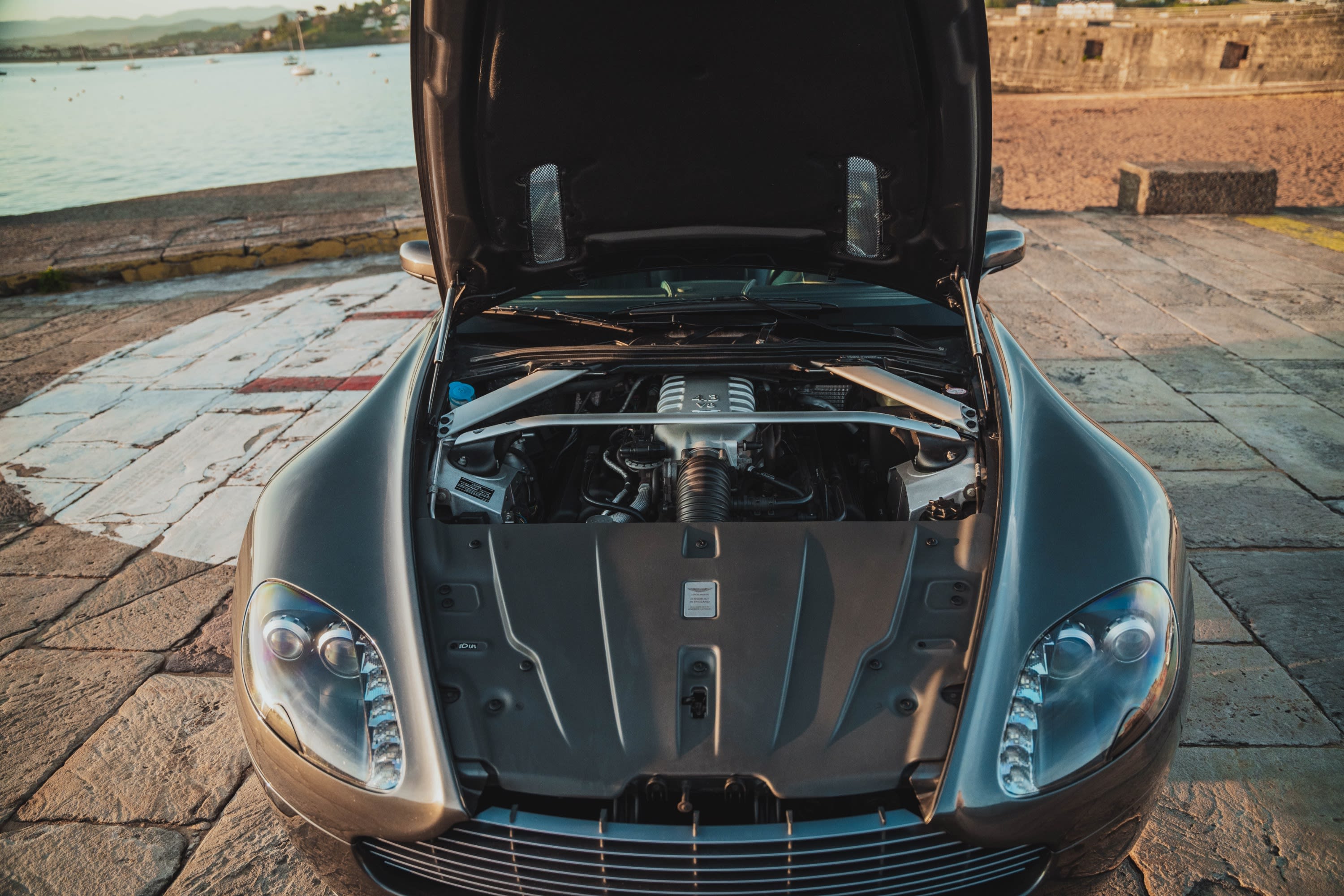 ASTON MARTIN Vantage 4.3 2006 occasion mécanique (1)