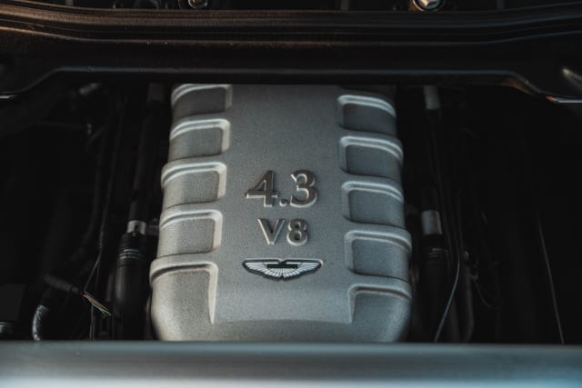 ASTON MARTIN Vantage 4.3 2006 used car