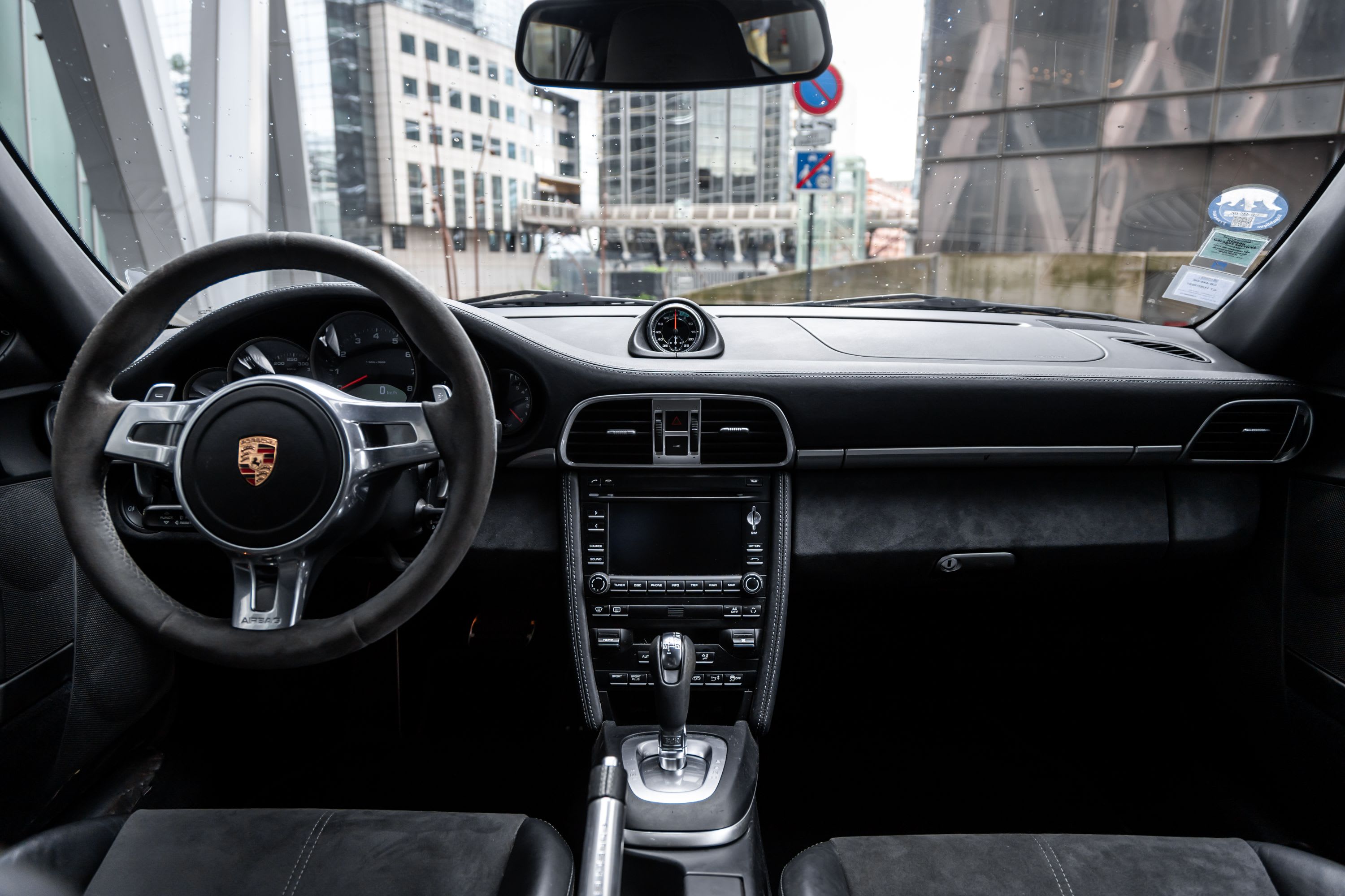 PORSCHE 911 997.2 Carrera 4 Gts 2012 used interior (1)