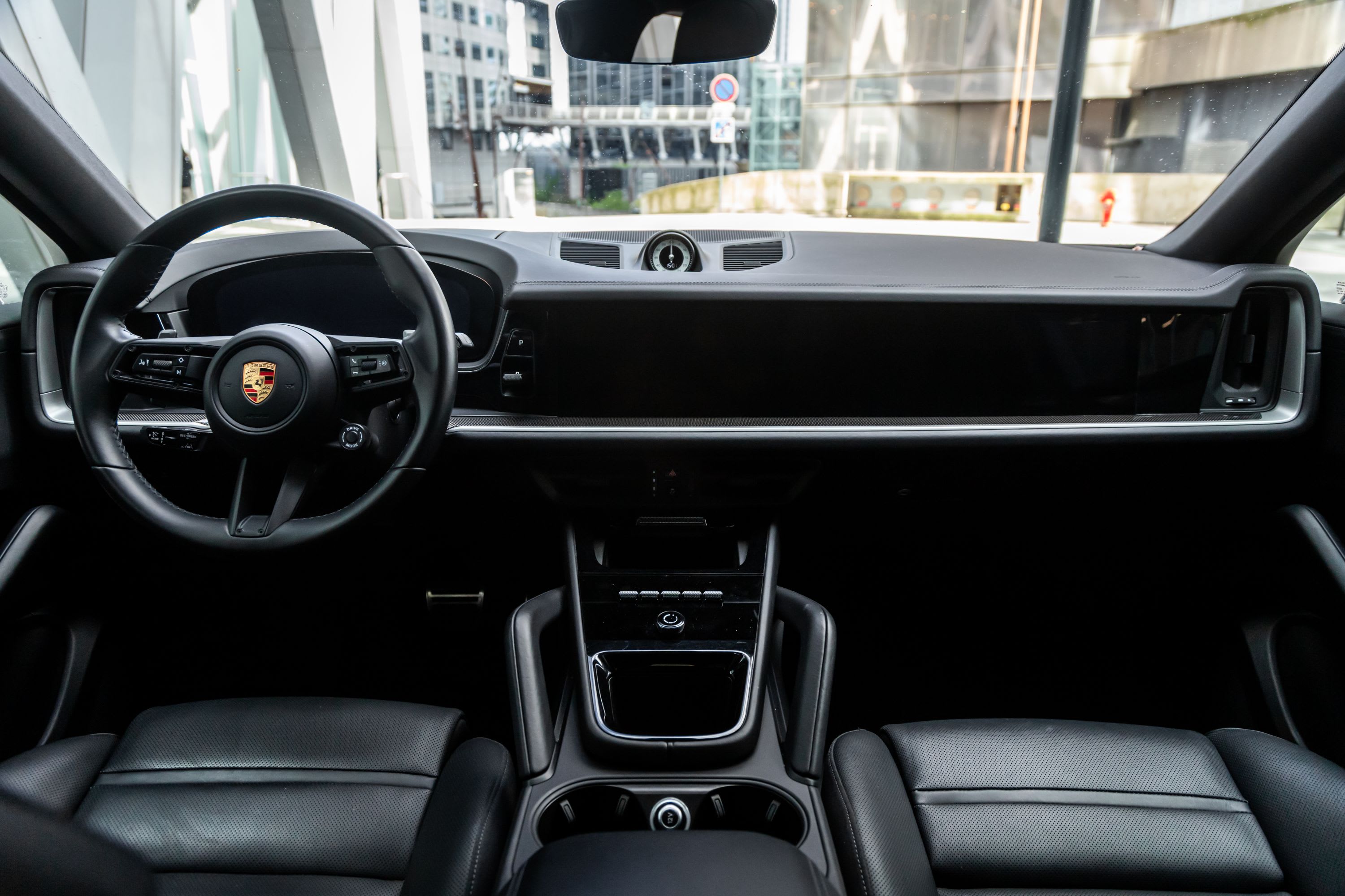 PORSCHE Cayenne Coupé S E-hybrid 2024 used interior (1)