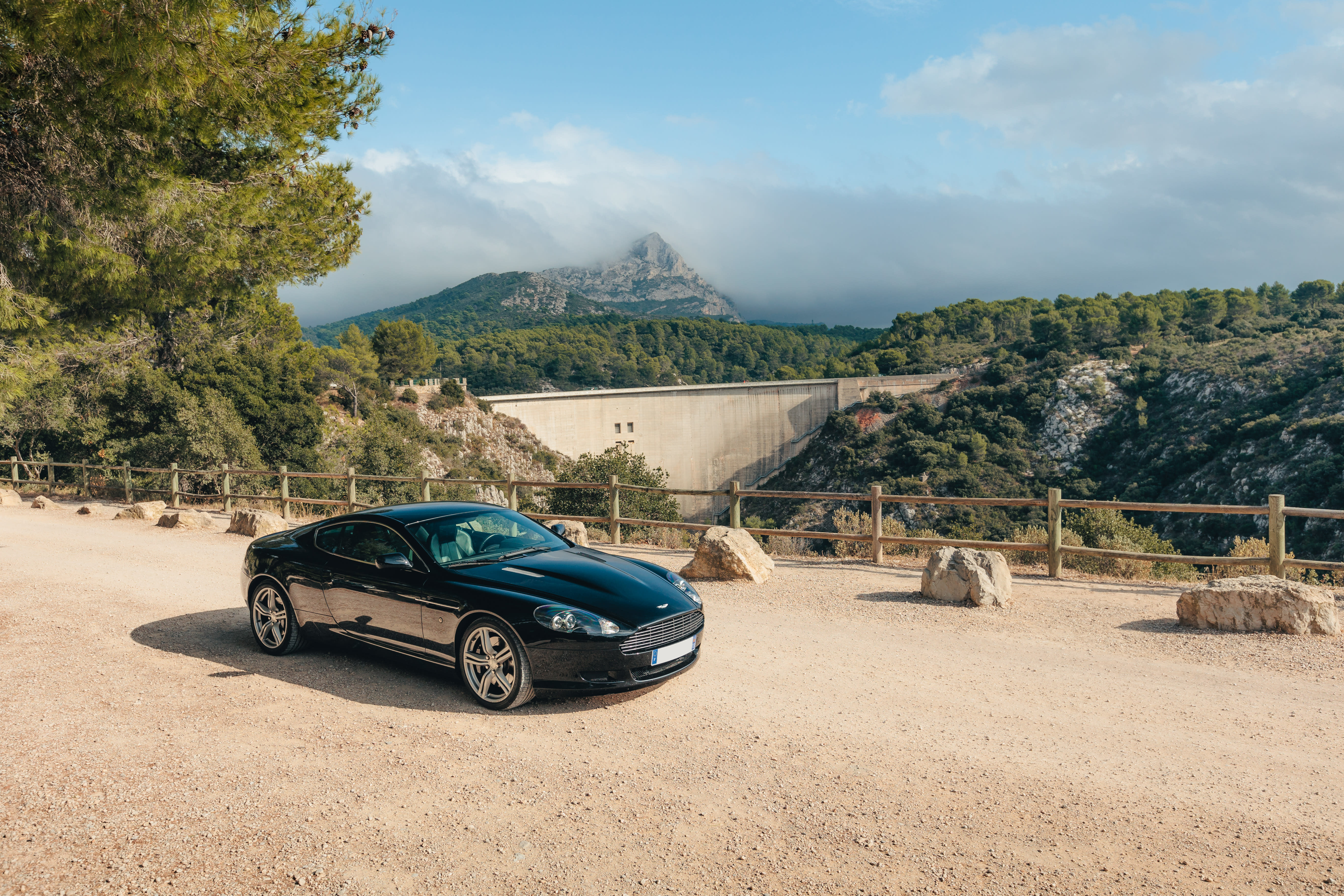 Aston Martin Db9