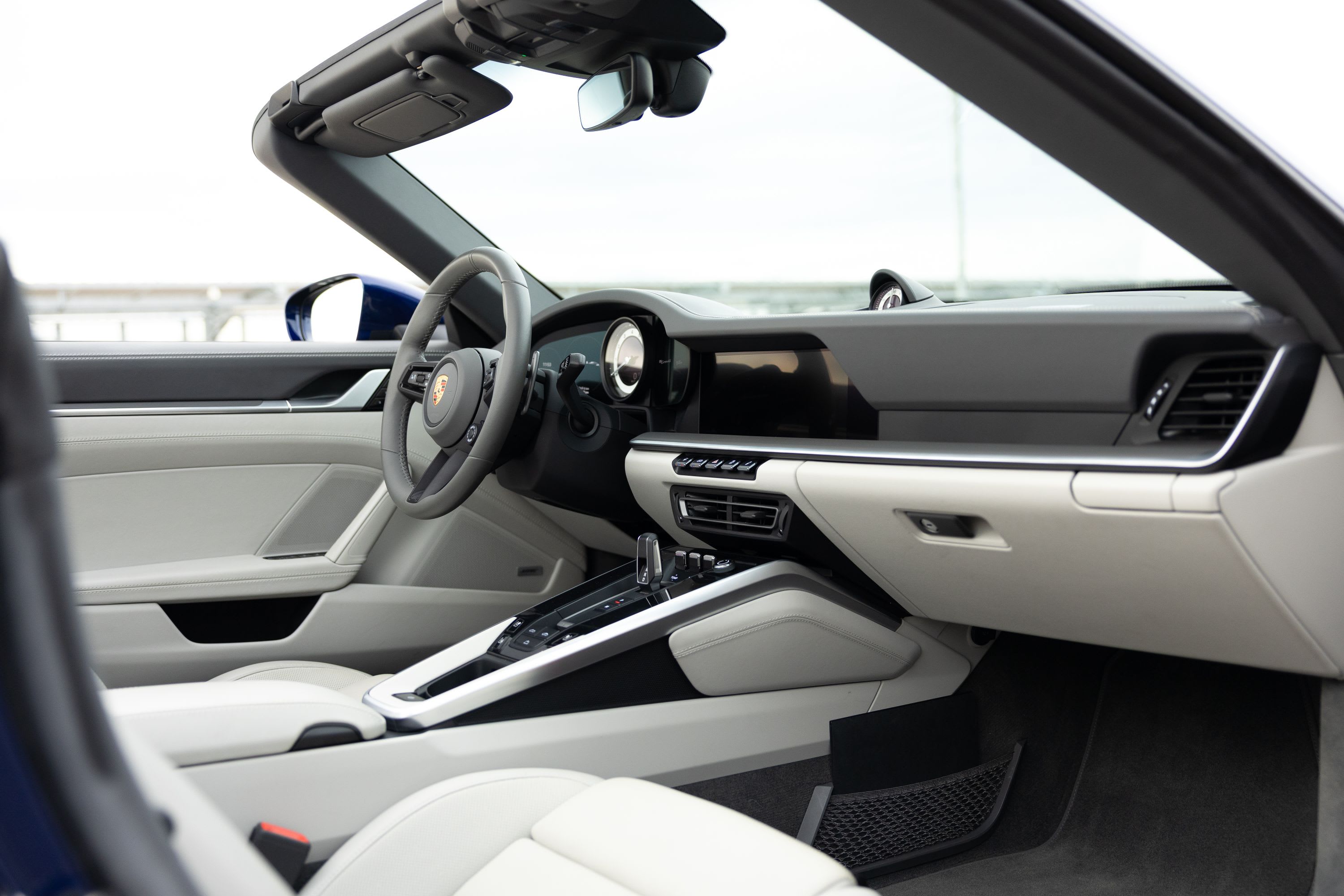 PORSCHE 911 992.1 Carrera 4s 2019 used interior (1)