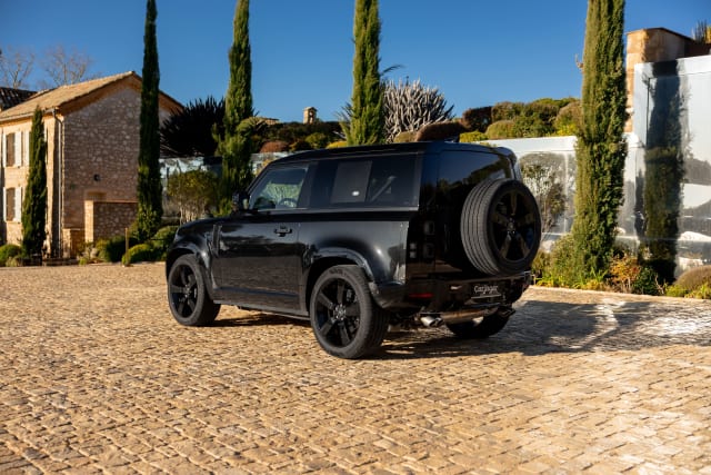 Land Rover Defender 90 P525