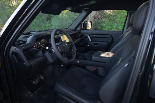 Land Rover Defender 90 P525