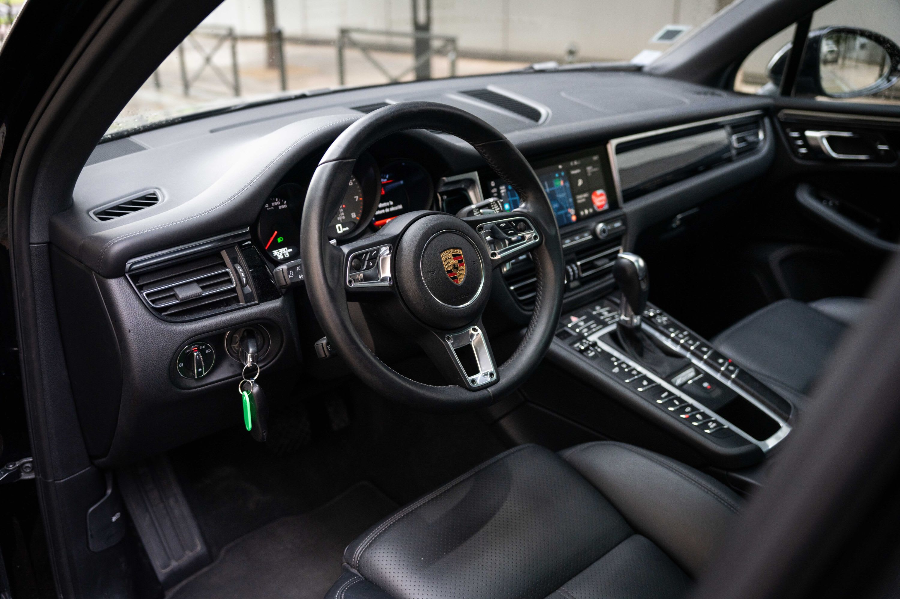 PORSCHE Macan S 2019 used interior (1)
