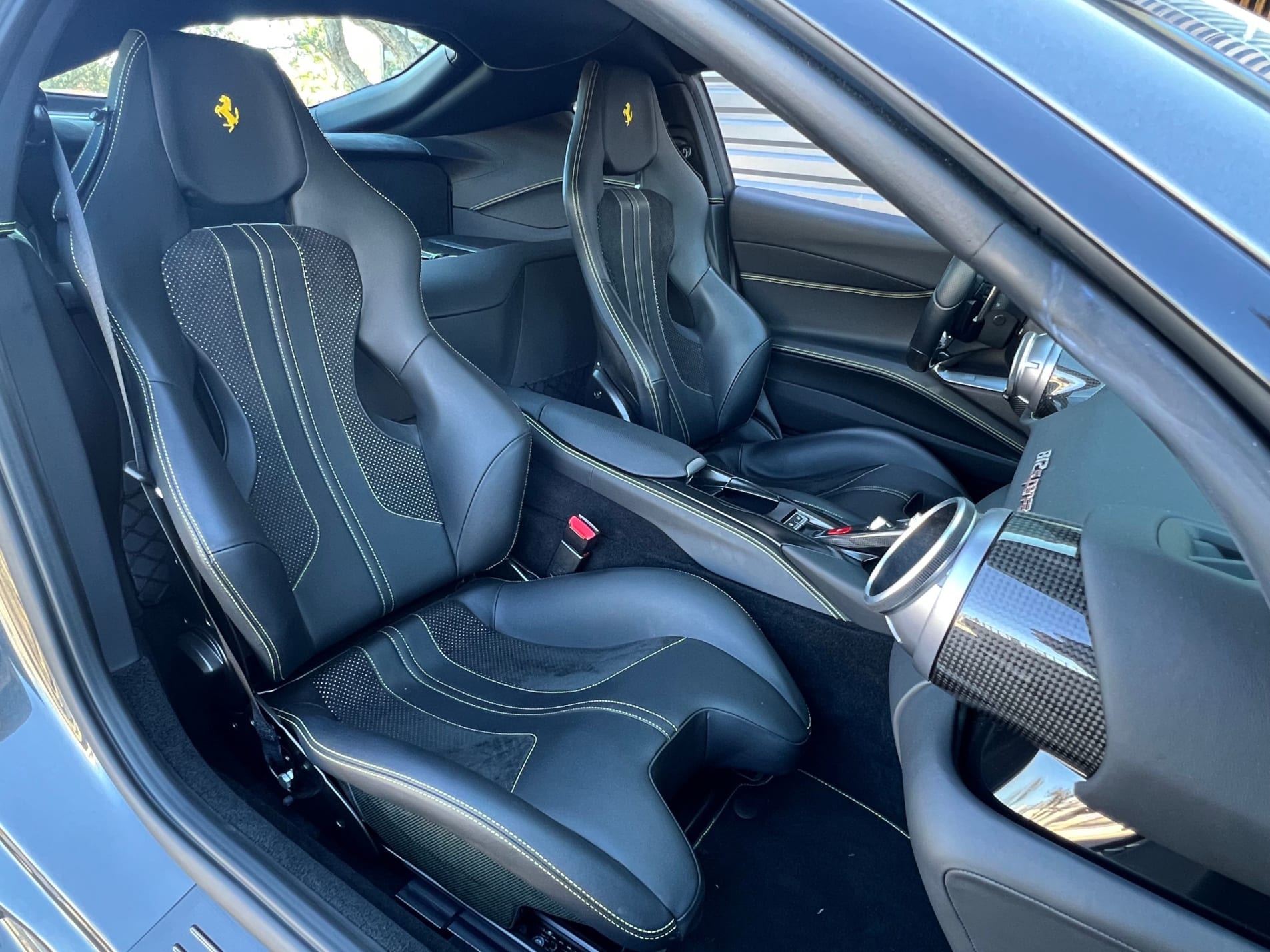 FERRARI 812 superfast f152m 2020