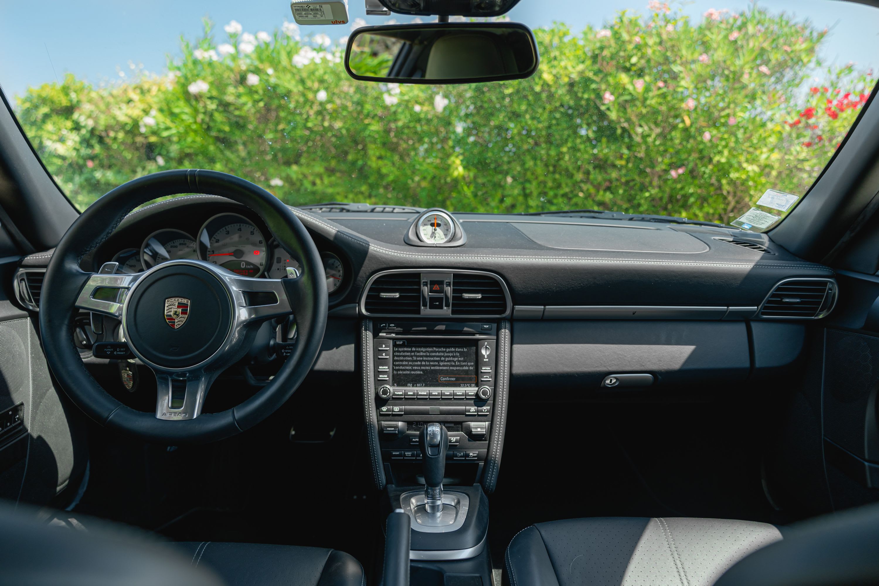 PORSCHE 911 997.2 Carrera 4s 2011 used interior (1)