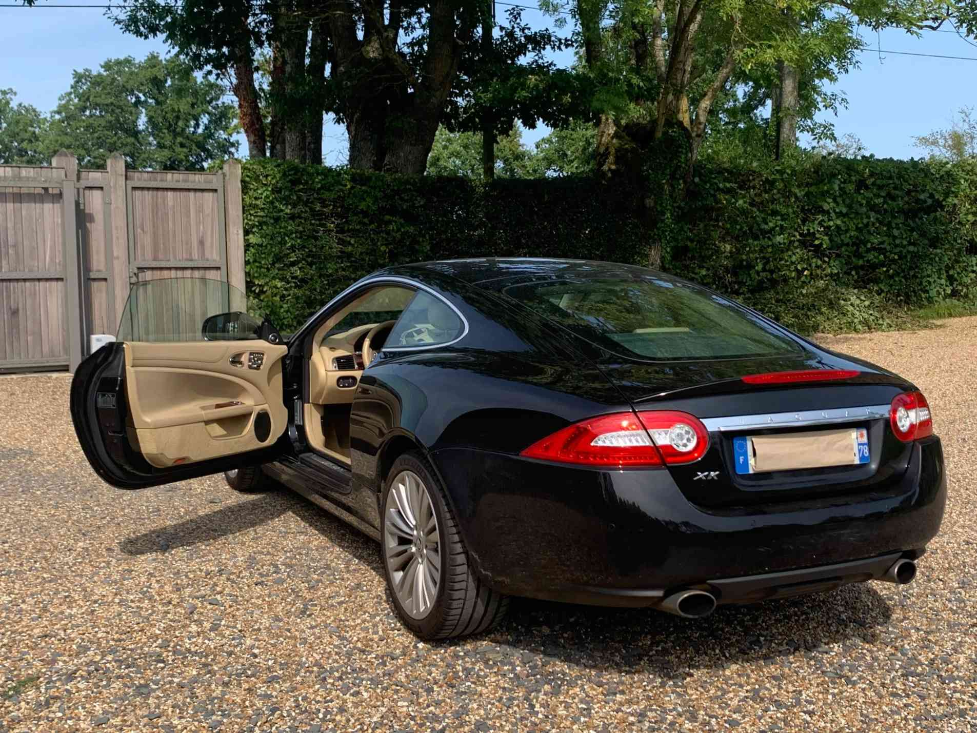 JAGUAR Xk x150 signature 2010