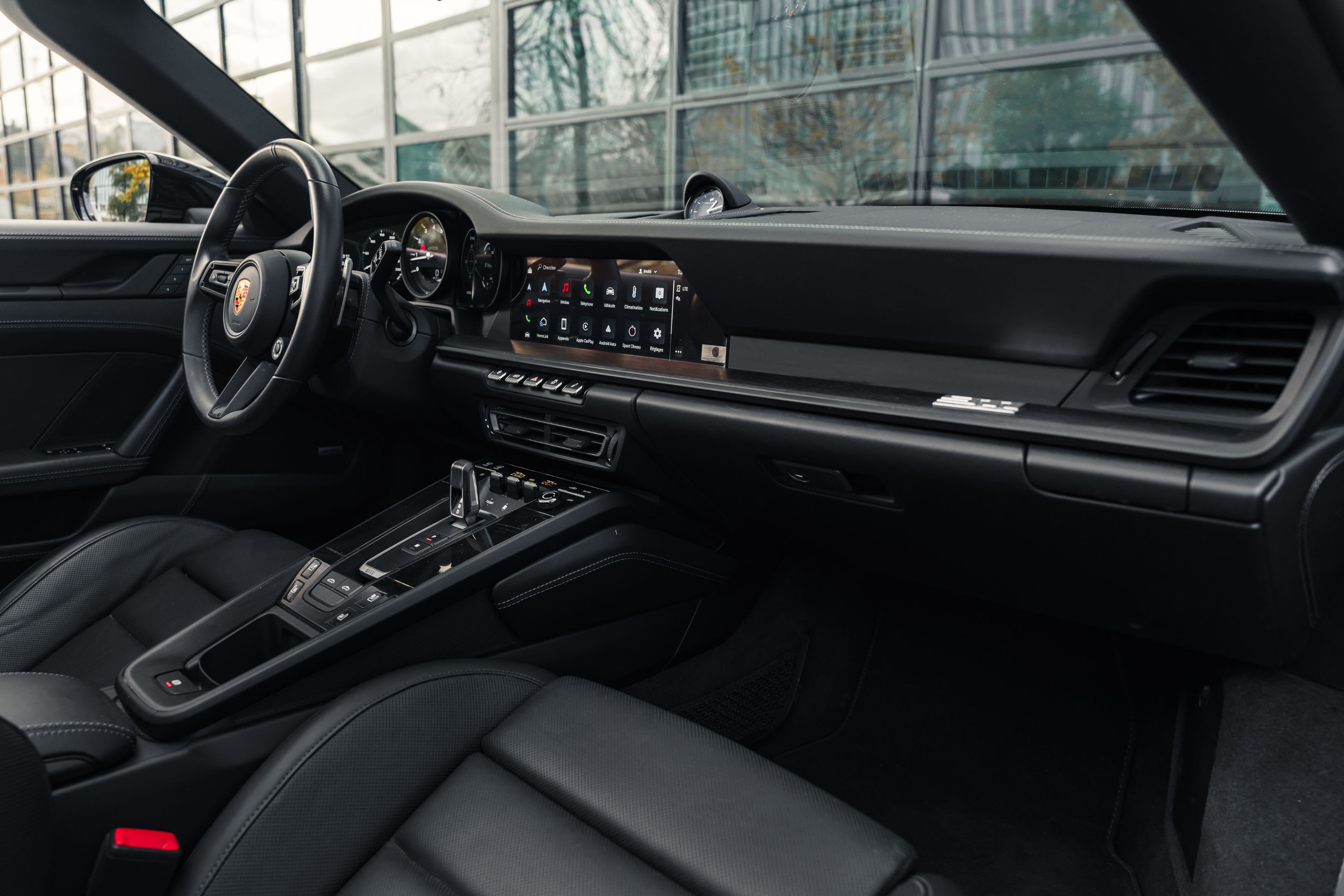 PORSCHE 911 992.1 Targa 4 Gts 50ème Anniversaire 2023 used interior (1)