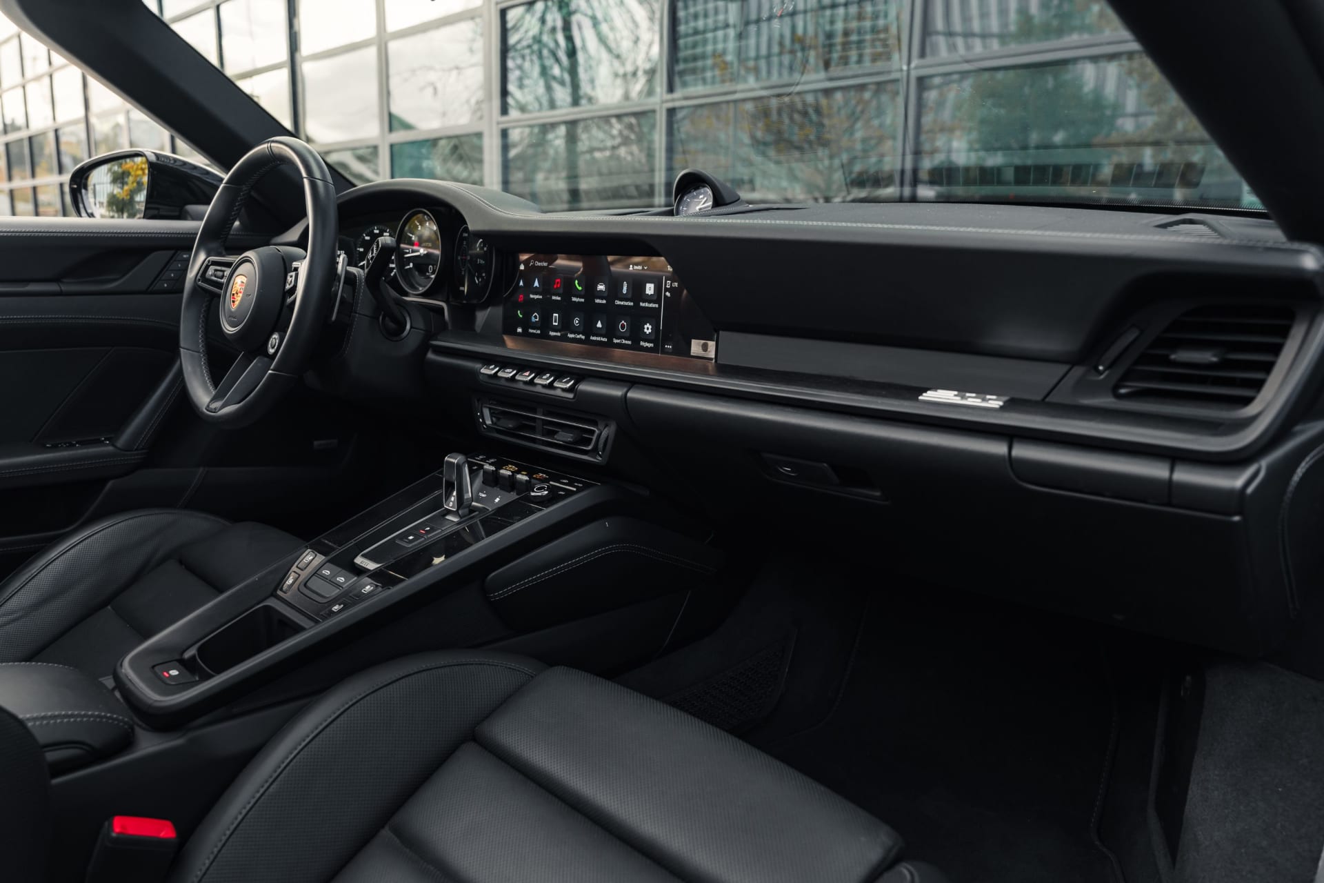PORSCHE 911 992.1 Targa 4 Gts 50ème Anniversaire 2023 used interior (1)