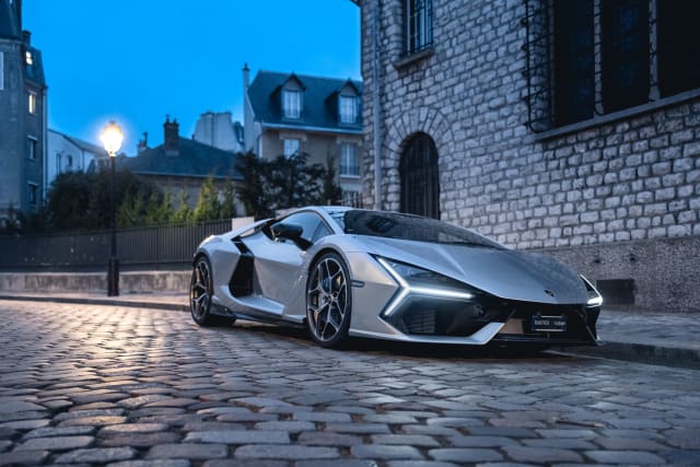 Lamborghini Revuelto