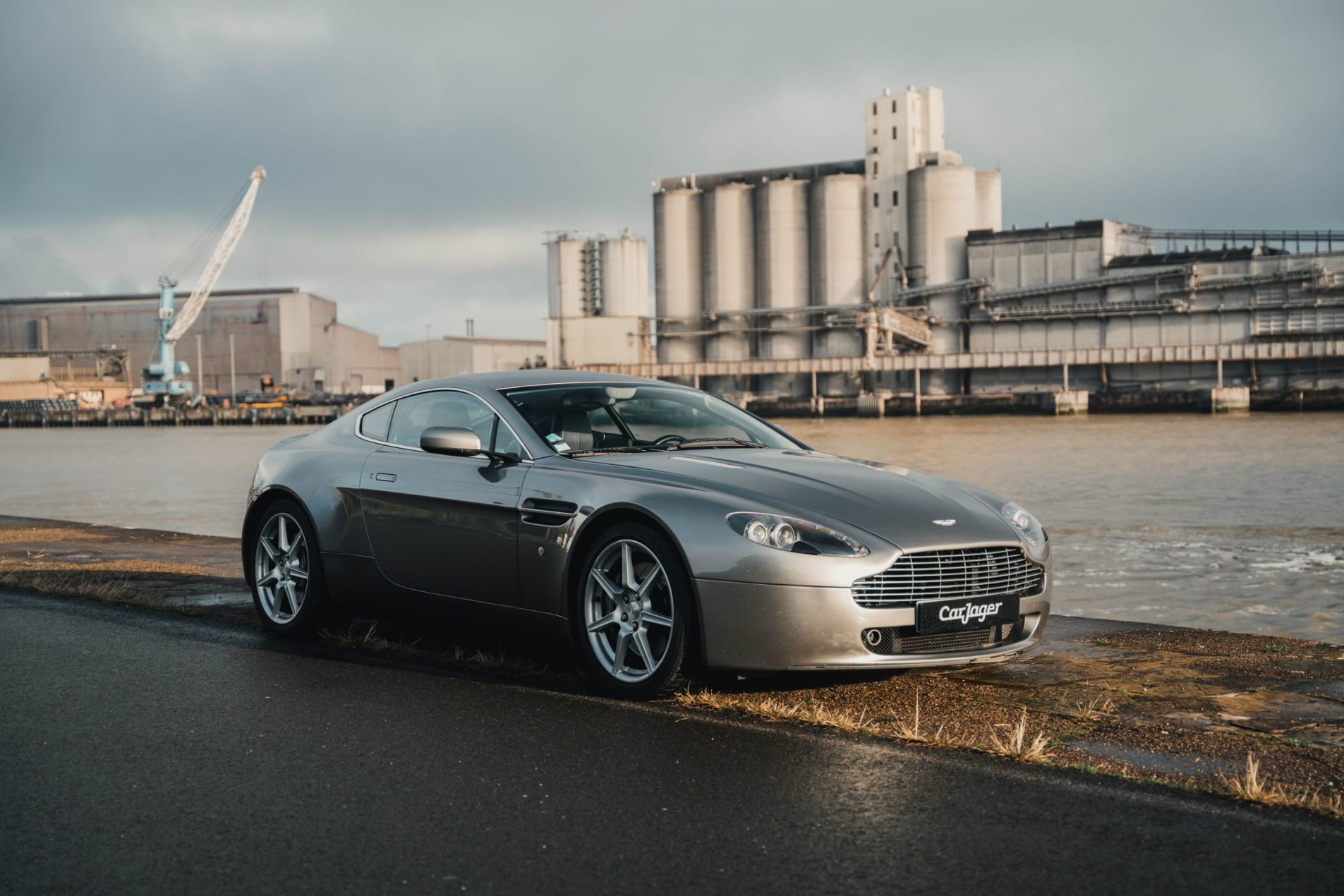 ASTON MARTIN V8 vantage 2007