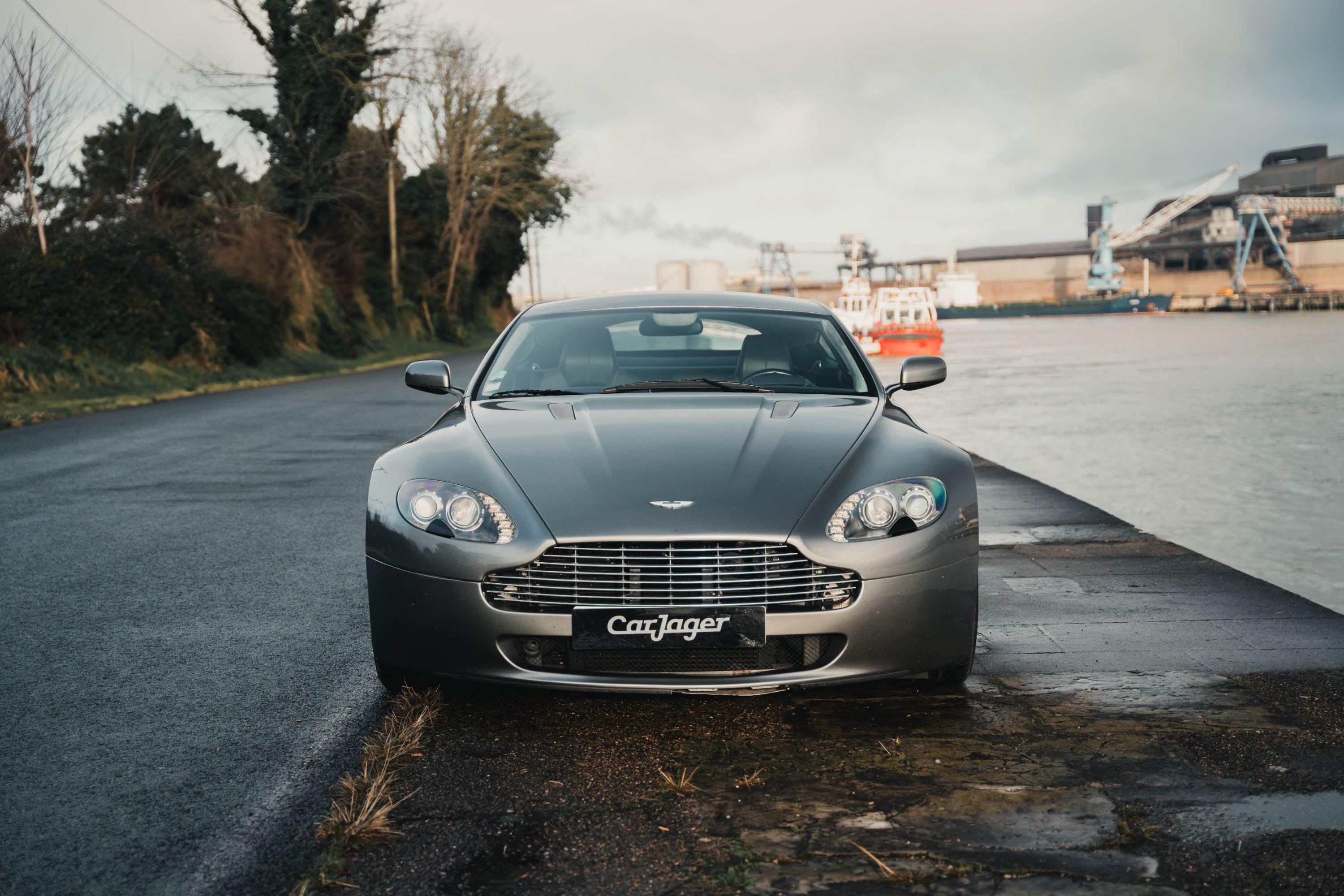 Aston Martin Vantage  