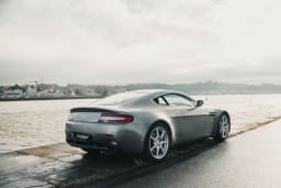 ASTON MARTIN V8 vantage 2007