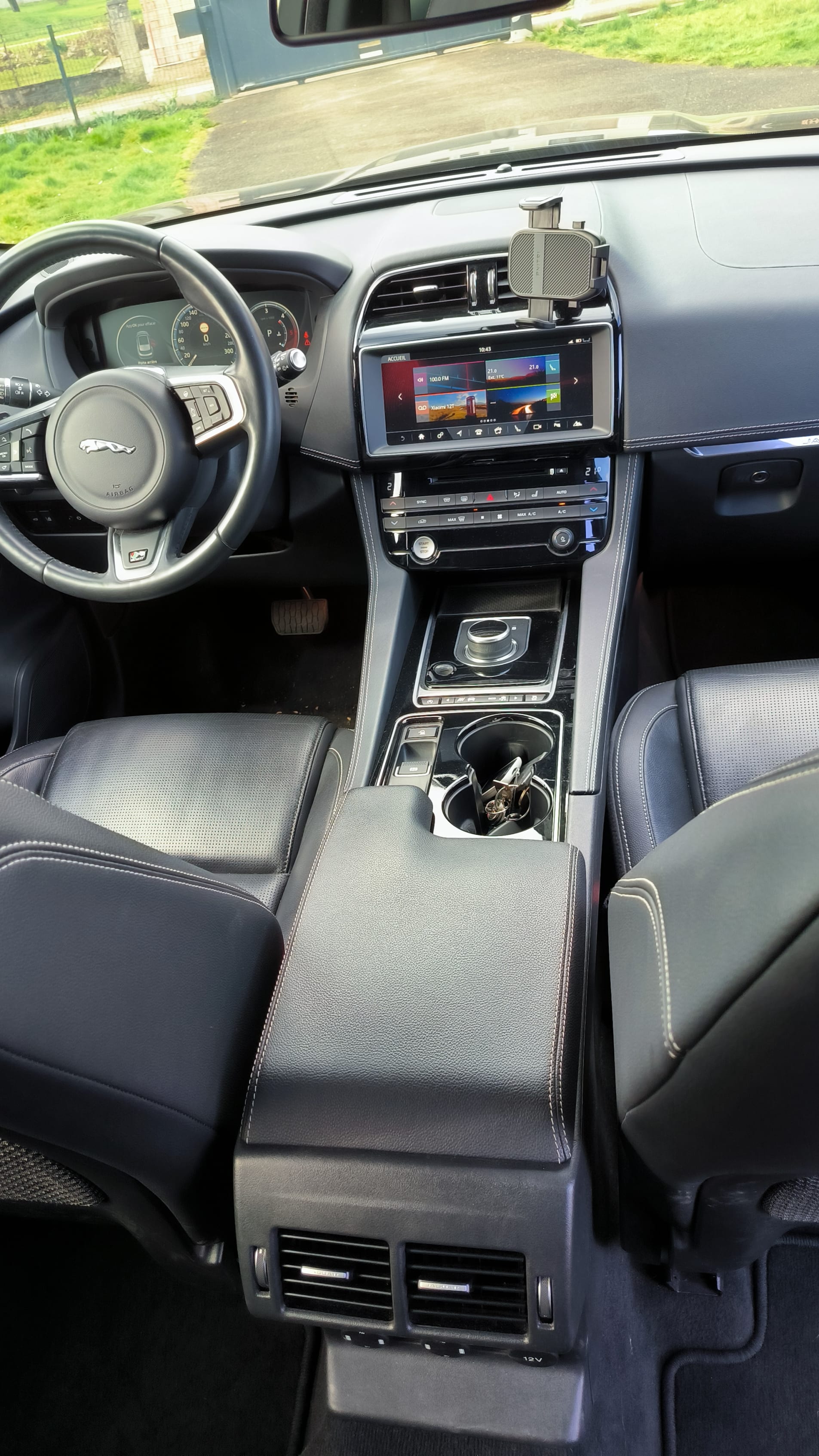 JAGUAR F-pace turbo 2017