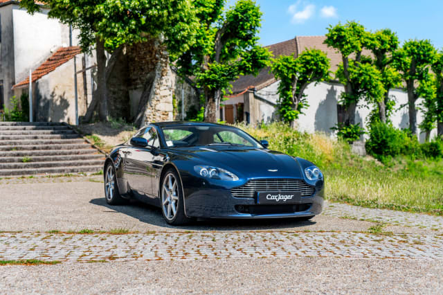 Aston Martin V8 Vantage 4.3