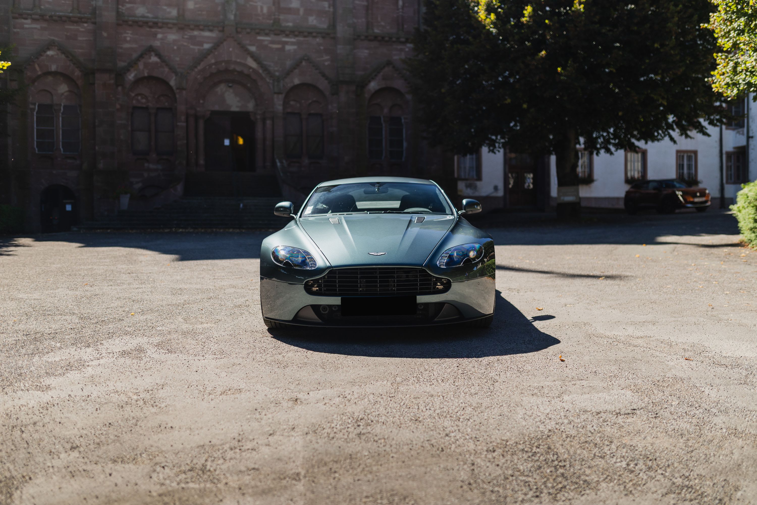 Aston Martin Vantage N430