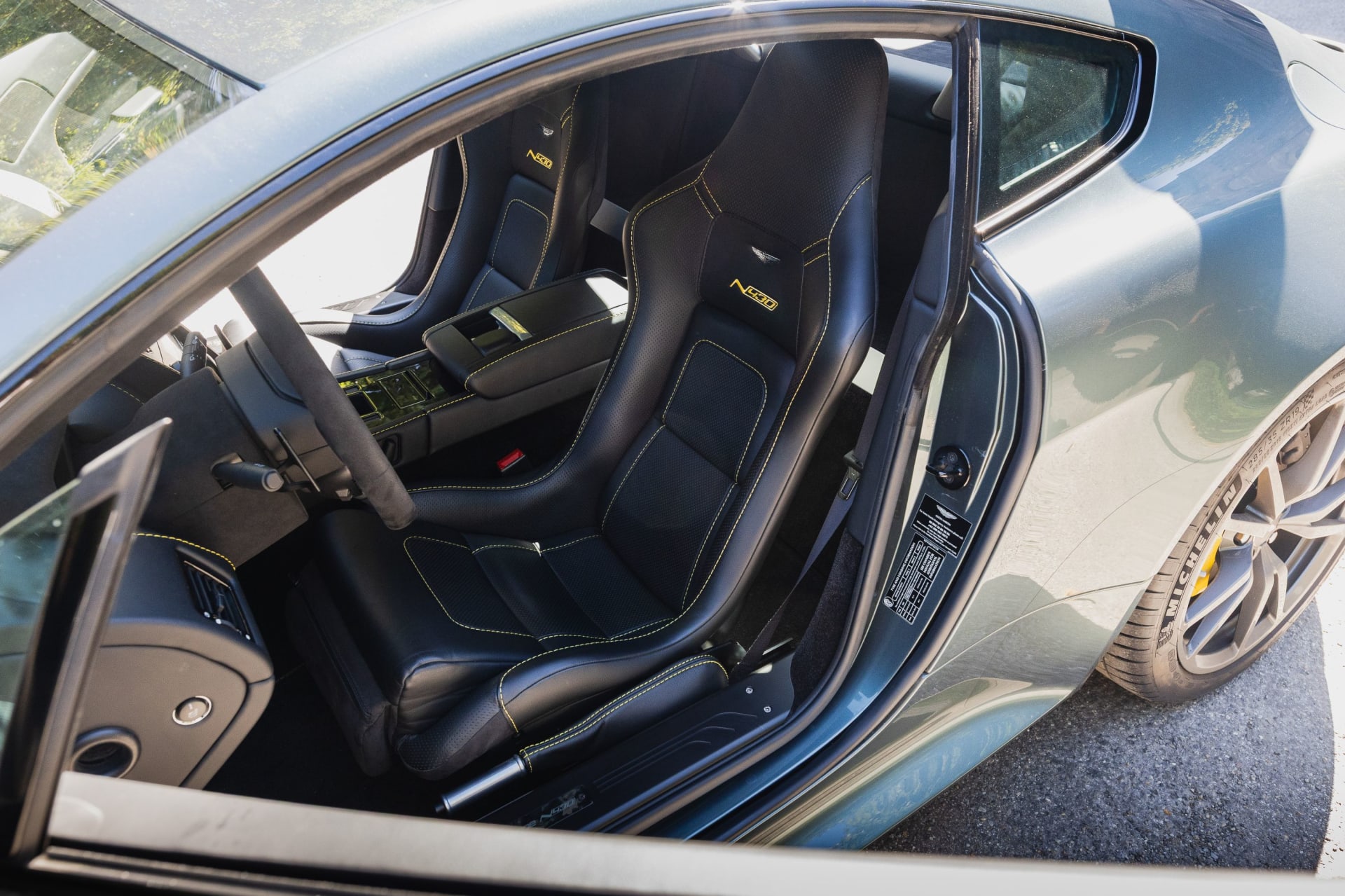 Aston Martin Vantage N430