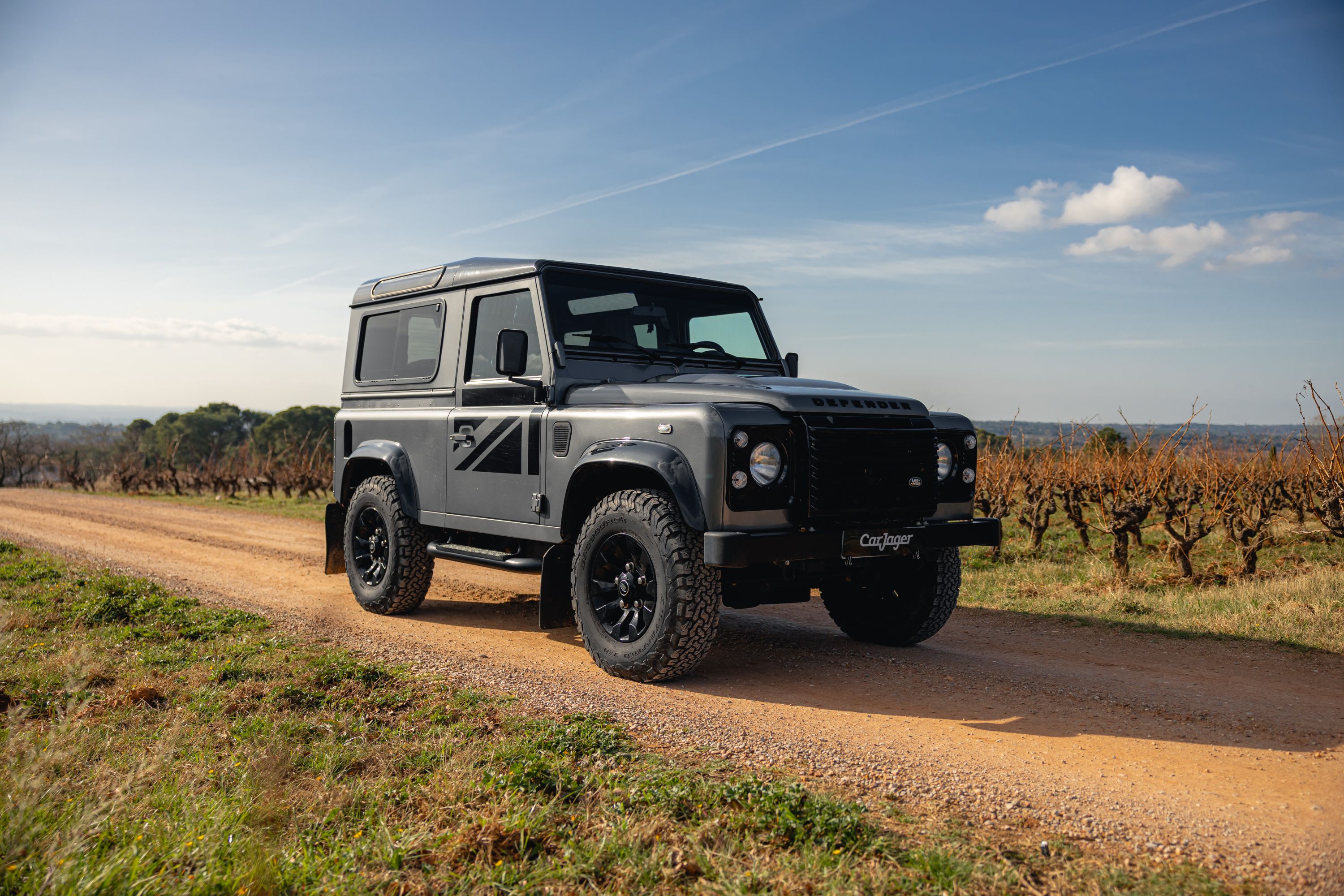 Land Rover Defender 90 “black Edition” 48/150