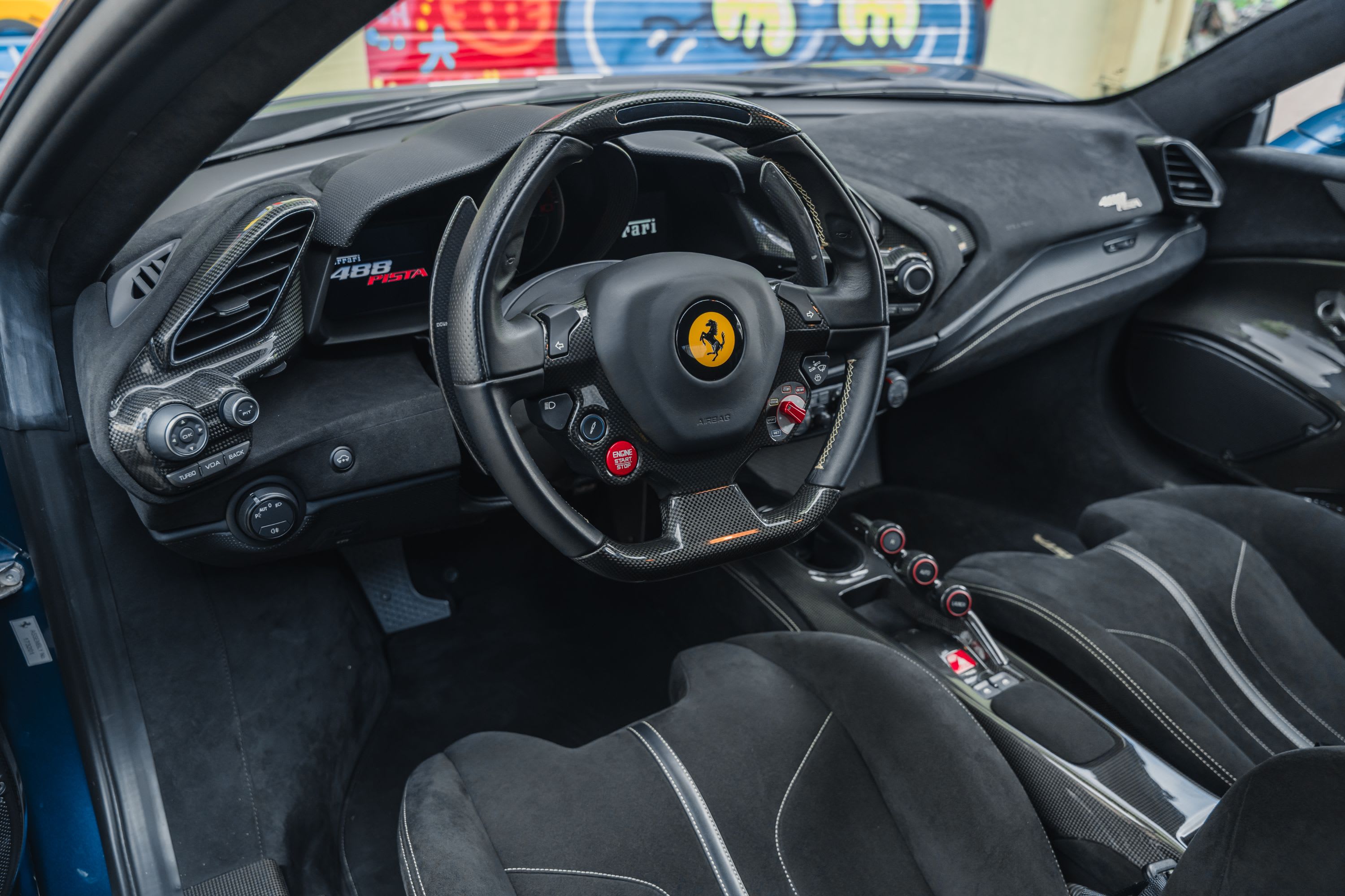 FERRARI 488 Pista 2020 occasion intérieur (1)