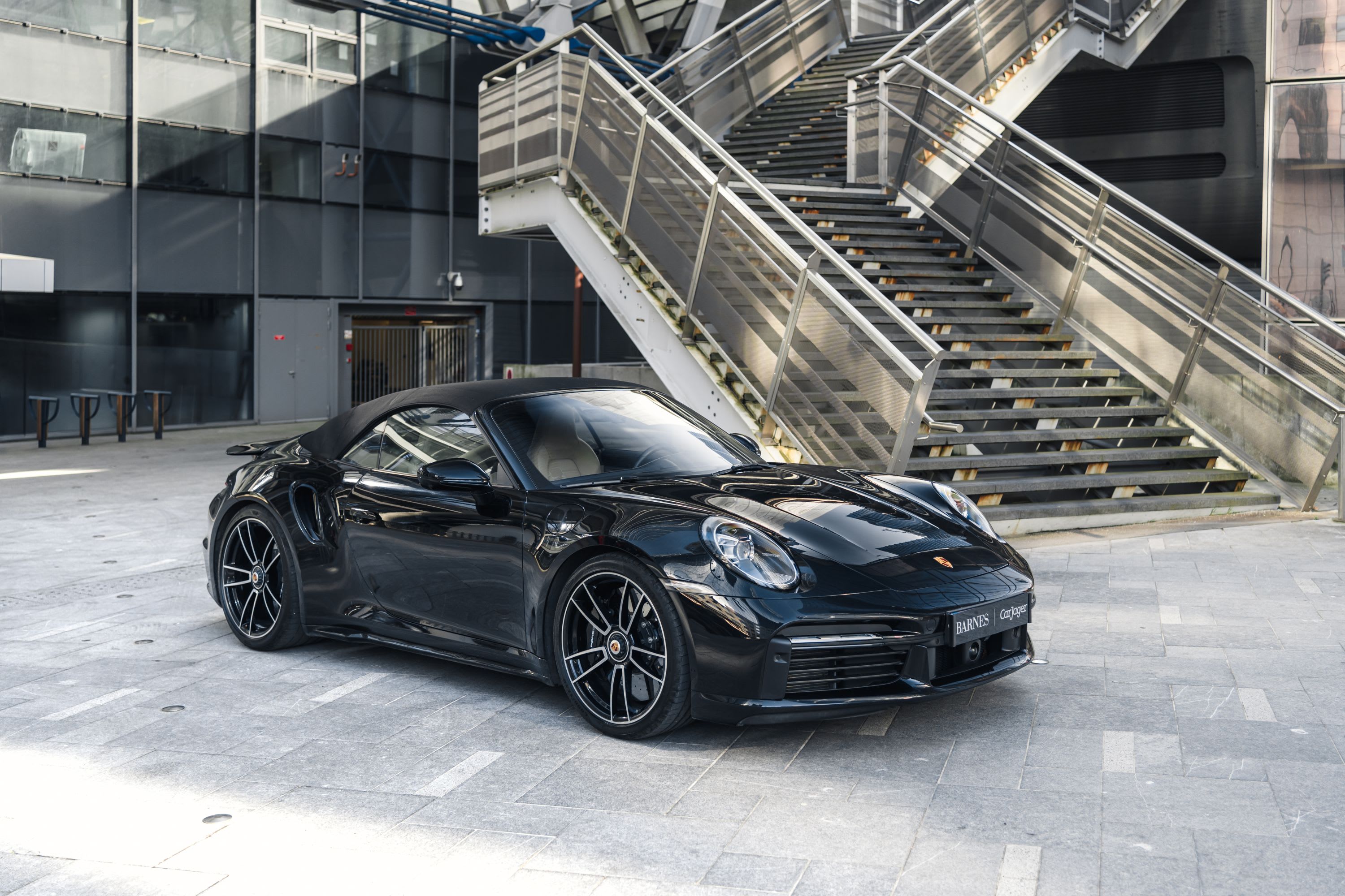 PORSCHE 911 992.1 Turbo S Cabriolet 2020 occasion vidéo (1)